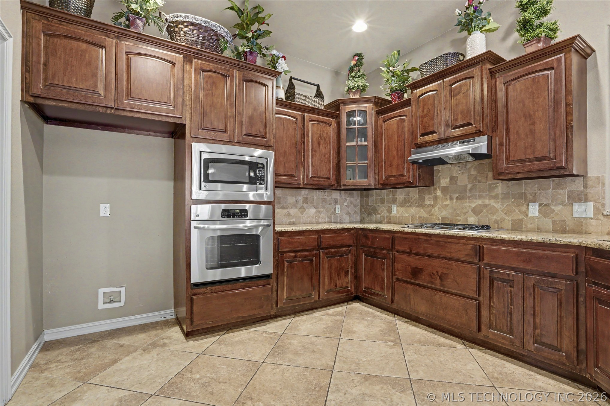 3108 S Gardenia Court Broken Arrow OK 74012