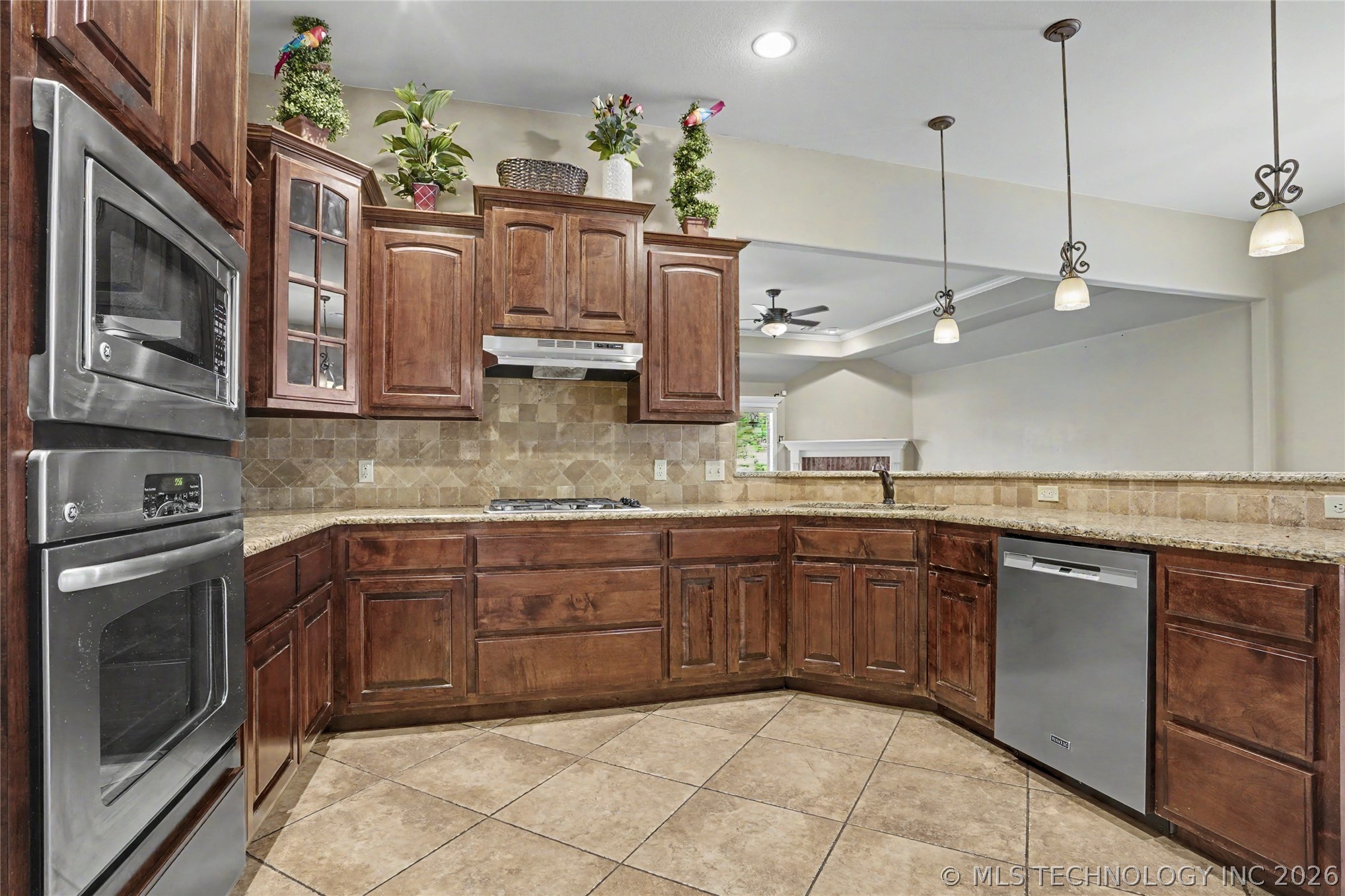 3108 S Gardenia Court Broken Arrow OK 74012