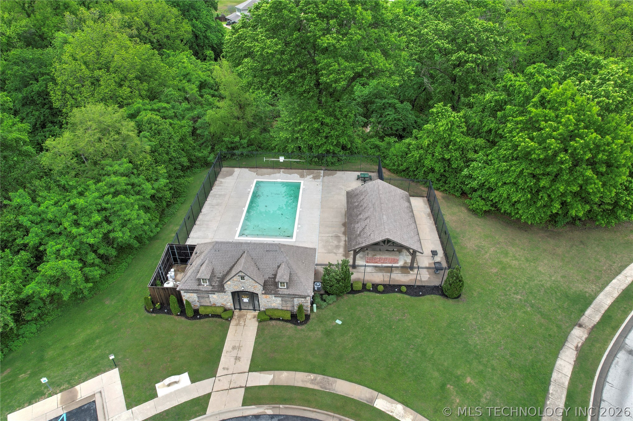 3108 S Gardenia Court Broken Arrow OK 74012