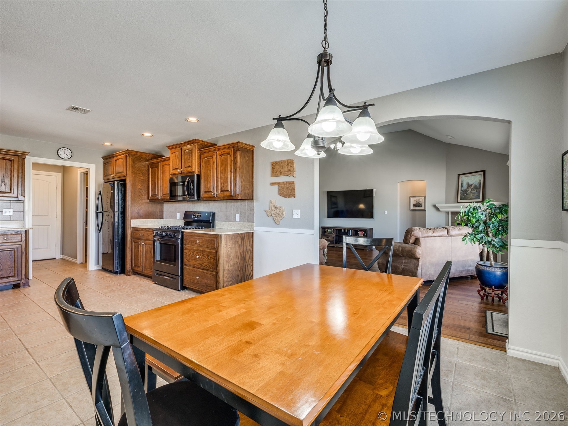 5295 E 144th Street Collinsville OK 74021