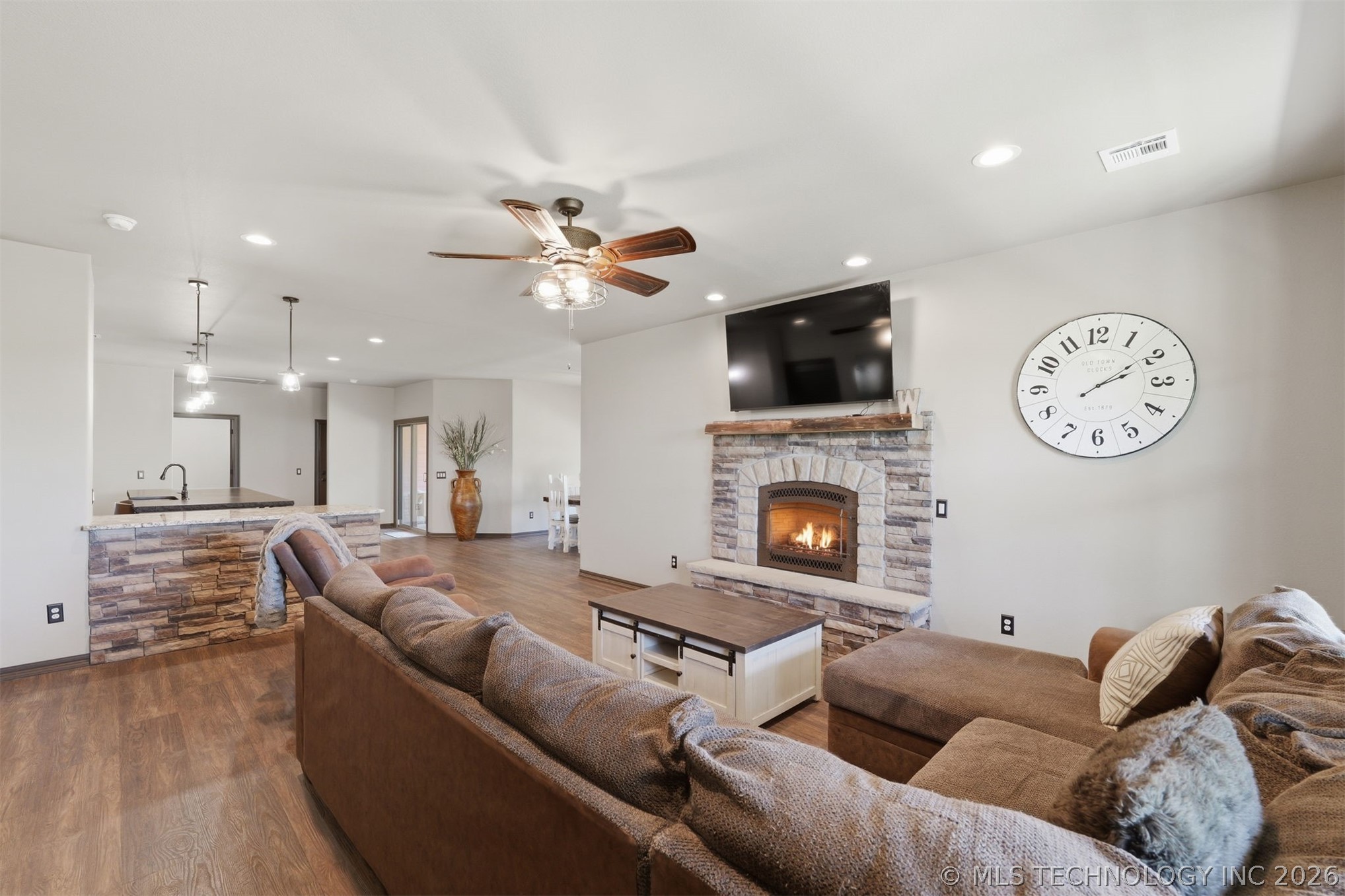467281 Highway 100 Stilwell OK 74960