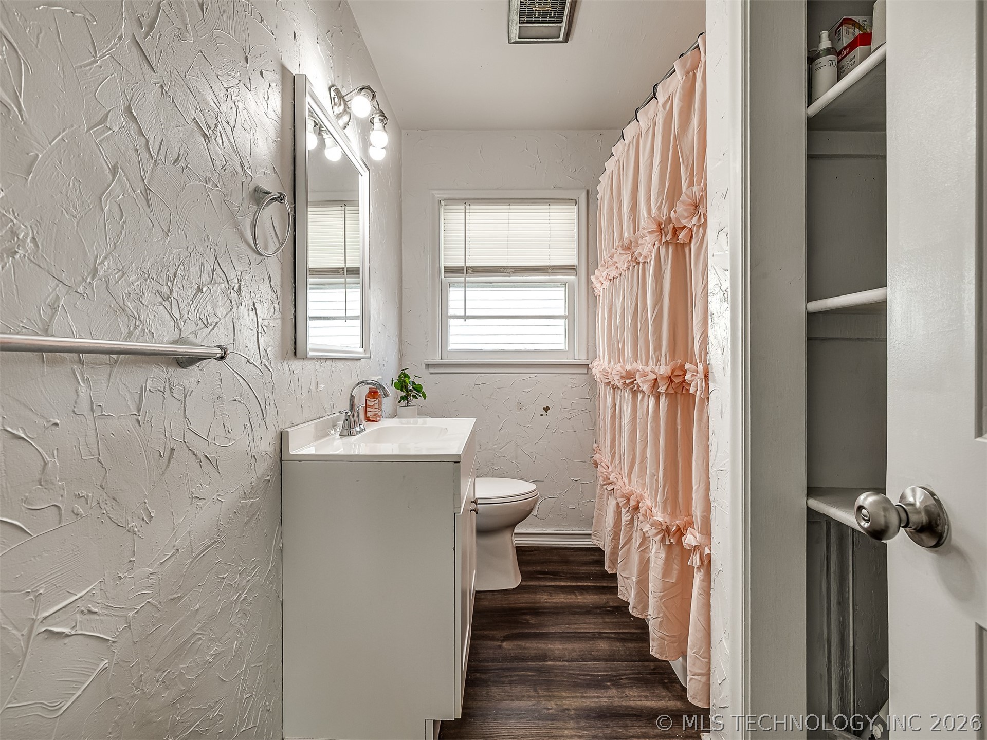 1407 E 52nd Place Tulsa OK 74105