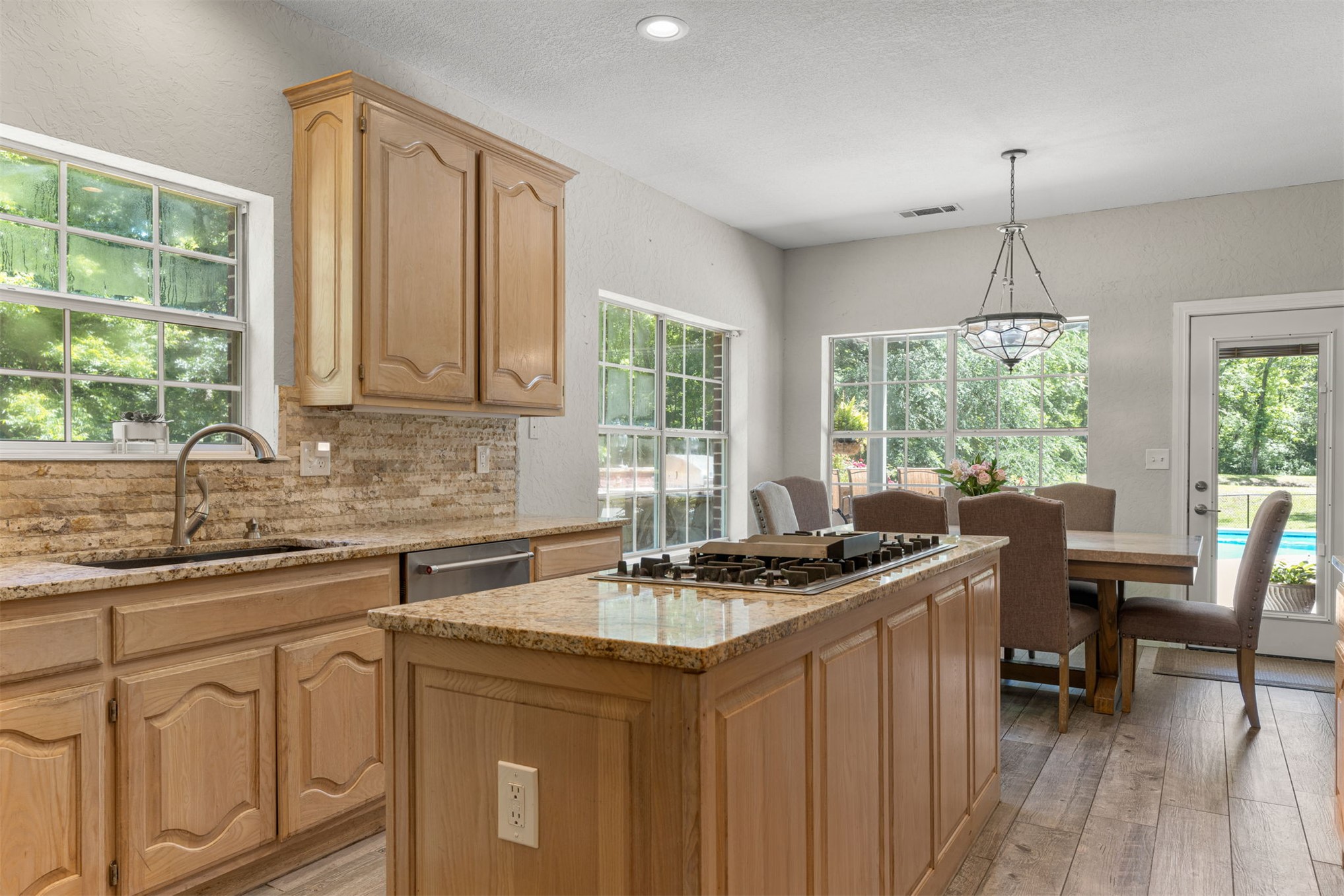 28310 E 6th Place Catoosa OK 74015