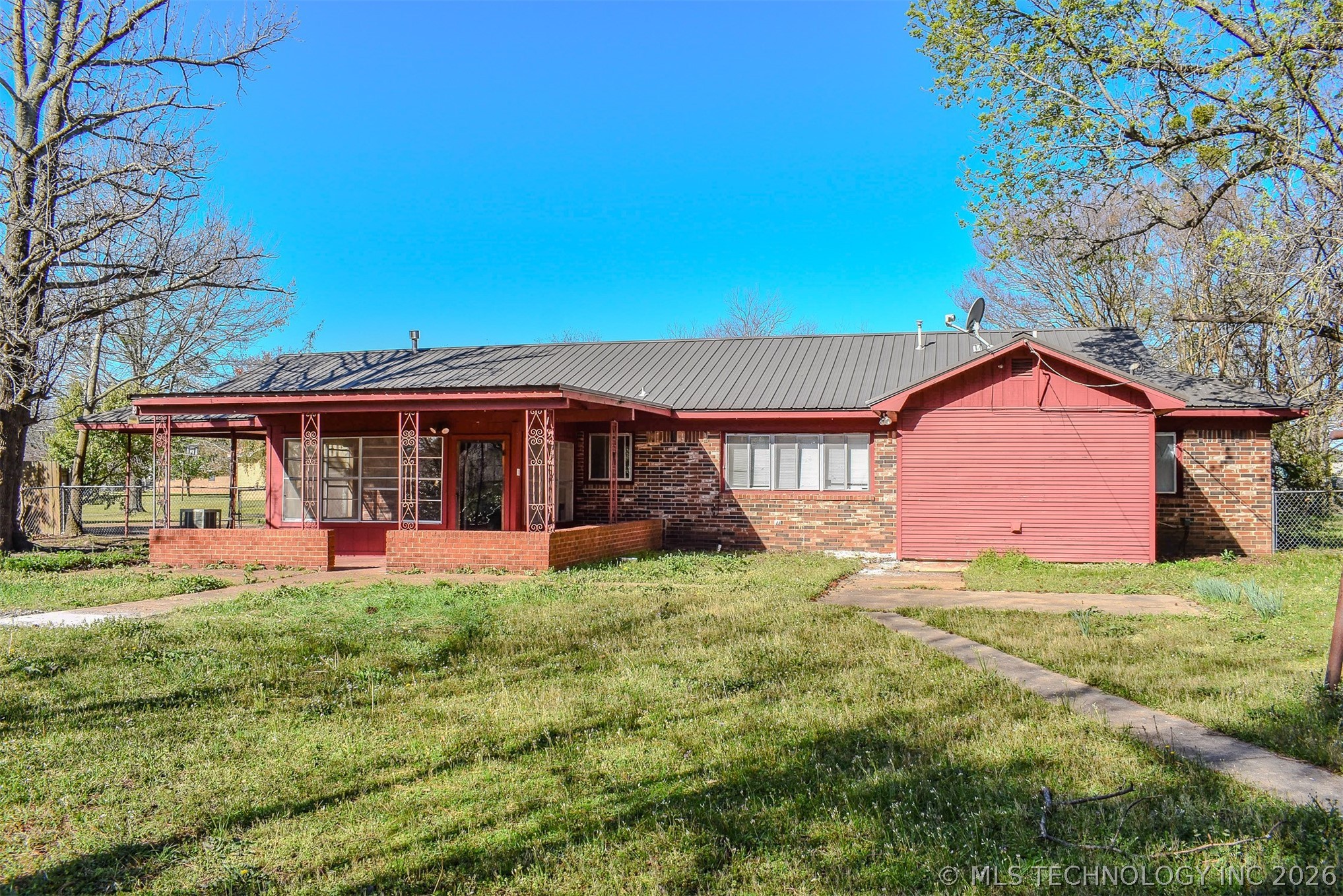702 N 6th Street Hugo OK 74743