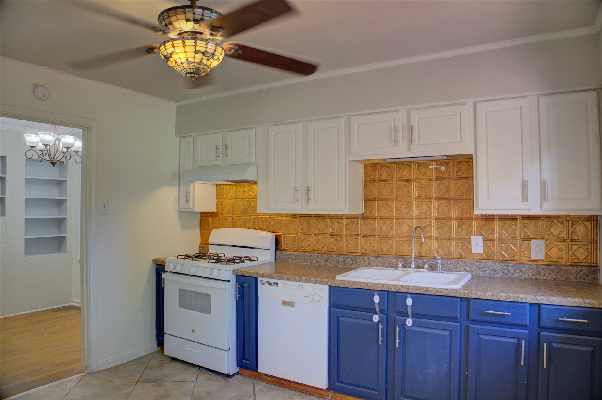 4221 E 25th Place E Tulsa OK 74114