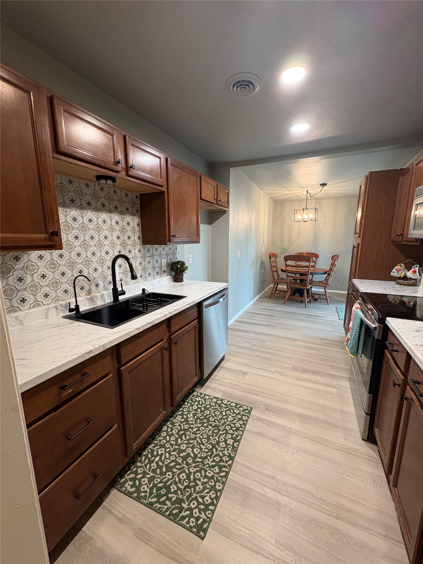 804 W Galveston Street S Broken Arrow OK 74012
