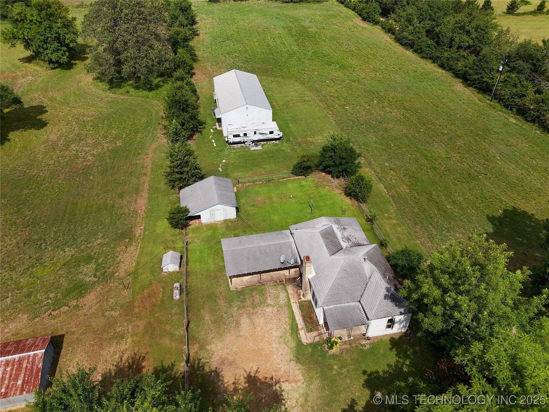 652 N 4230 Road Hugo OK 74743