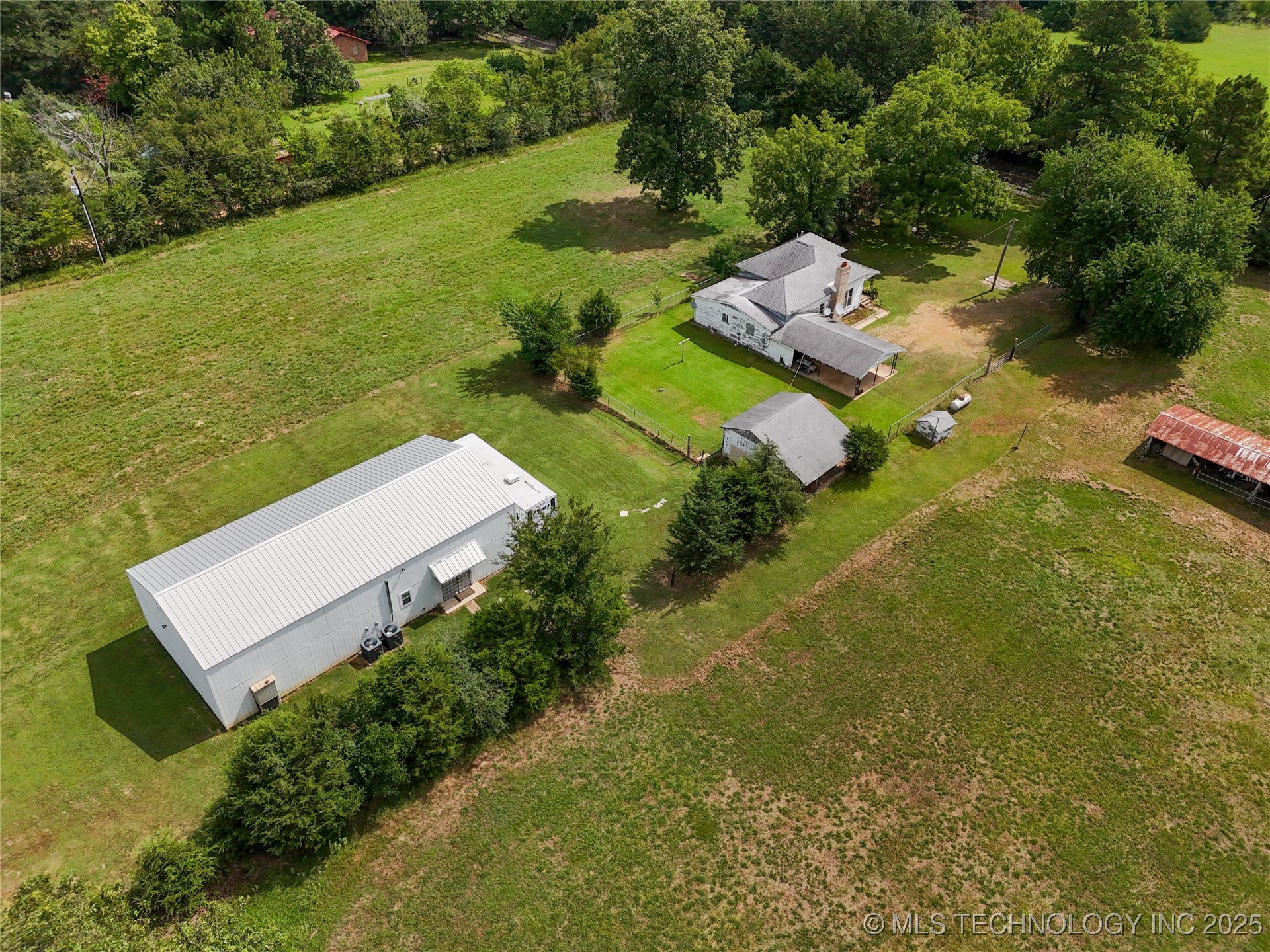 652 N 4230 Road Hugo OK 74743