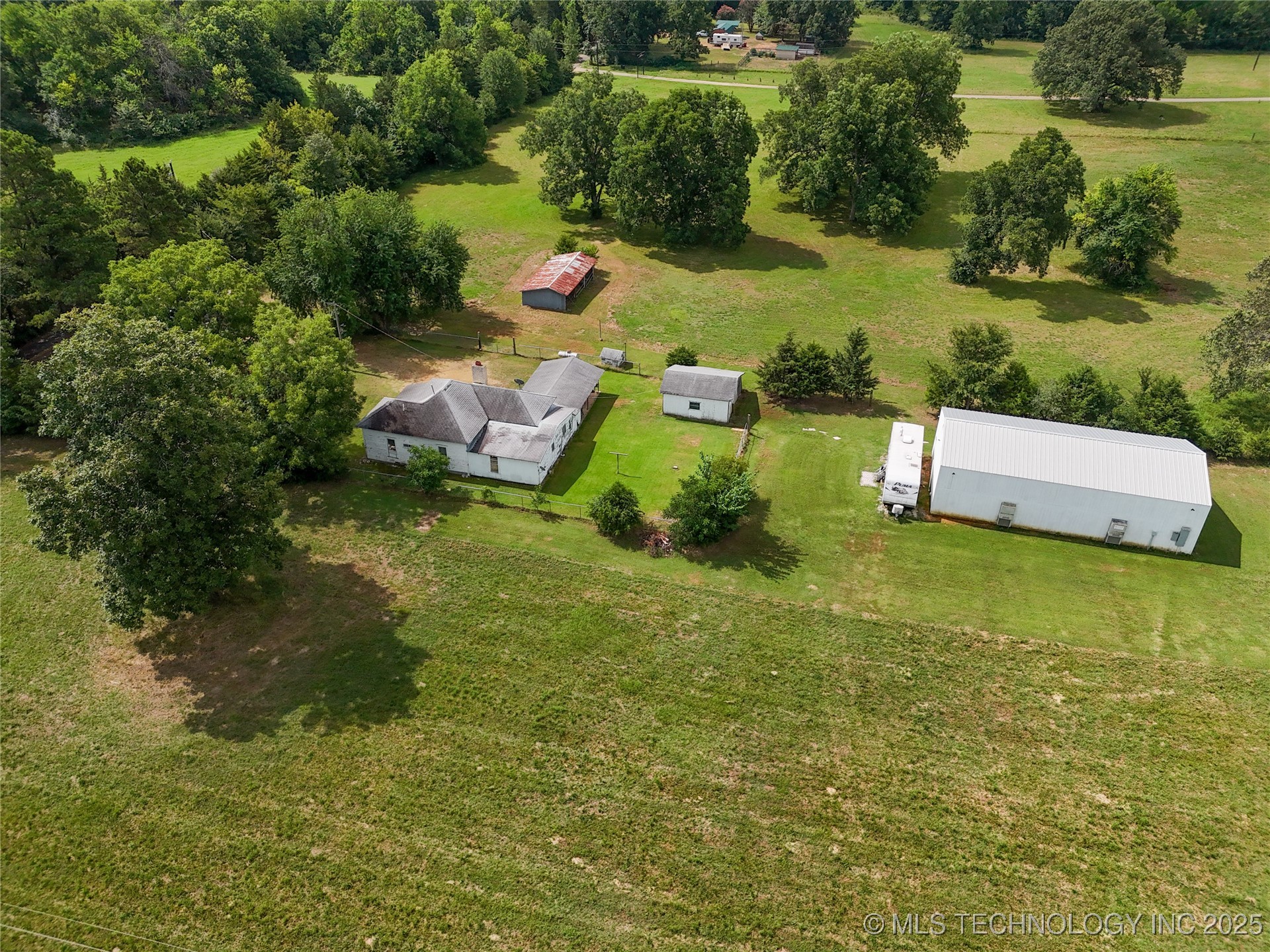 652 N 4230 Road Hugo OK 74743