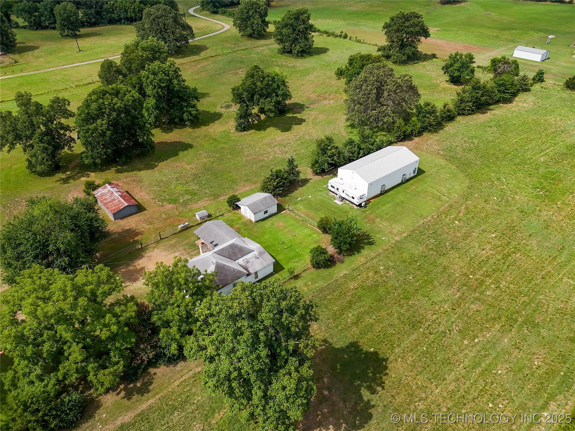 652 N 4230 Road Hugo OK 74743
