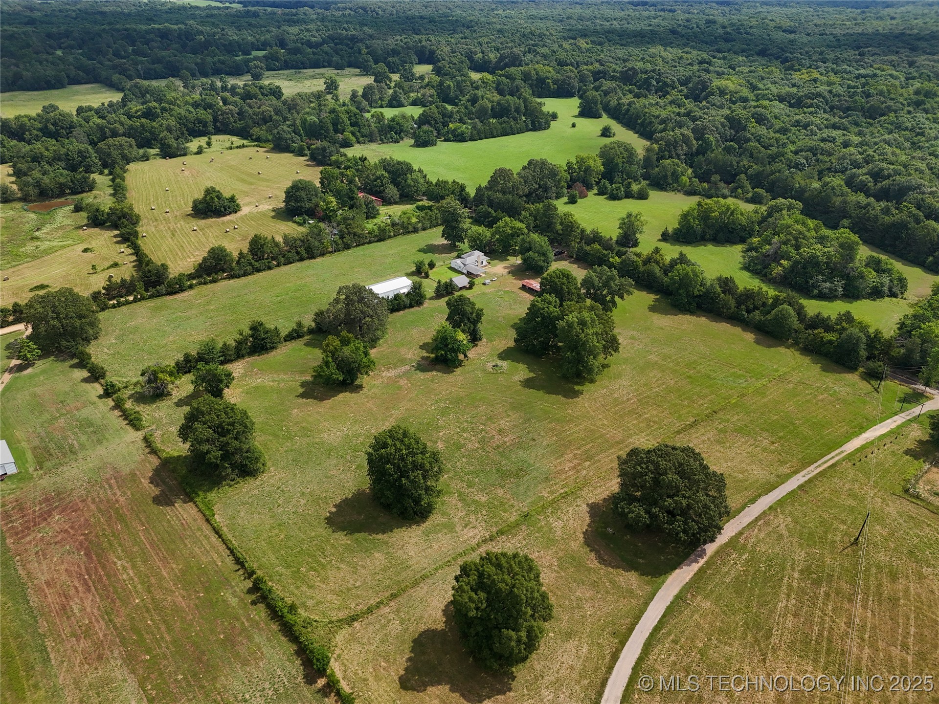 652 N 4230 Road Hugo OK 74743