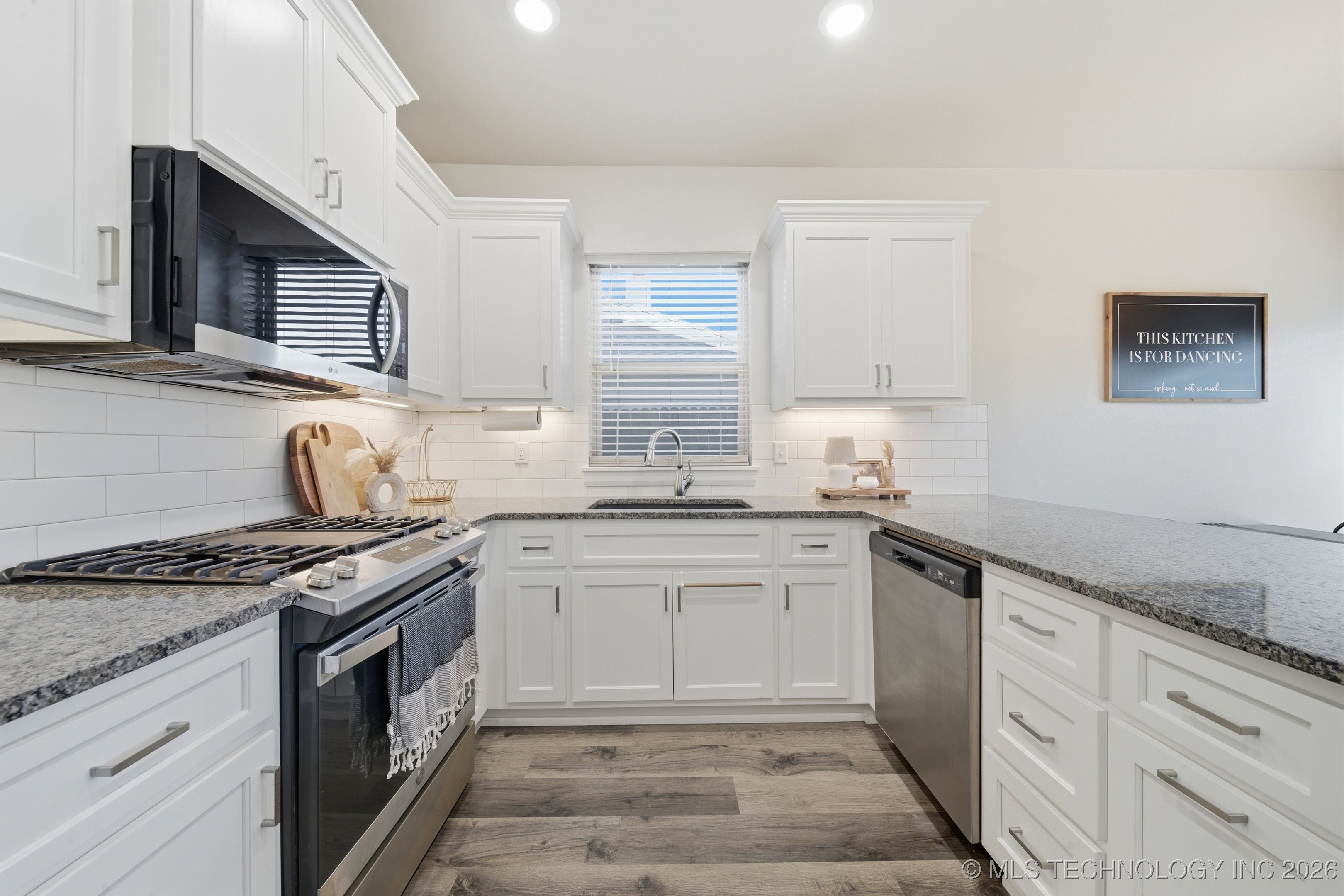 215 W 52nd Street Sand Springs OK 74063
