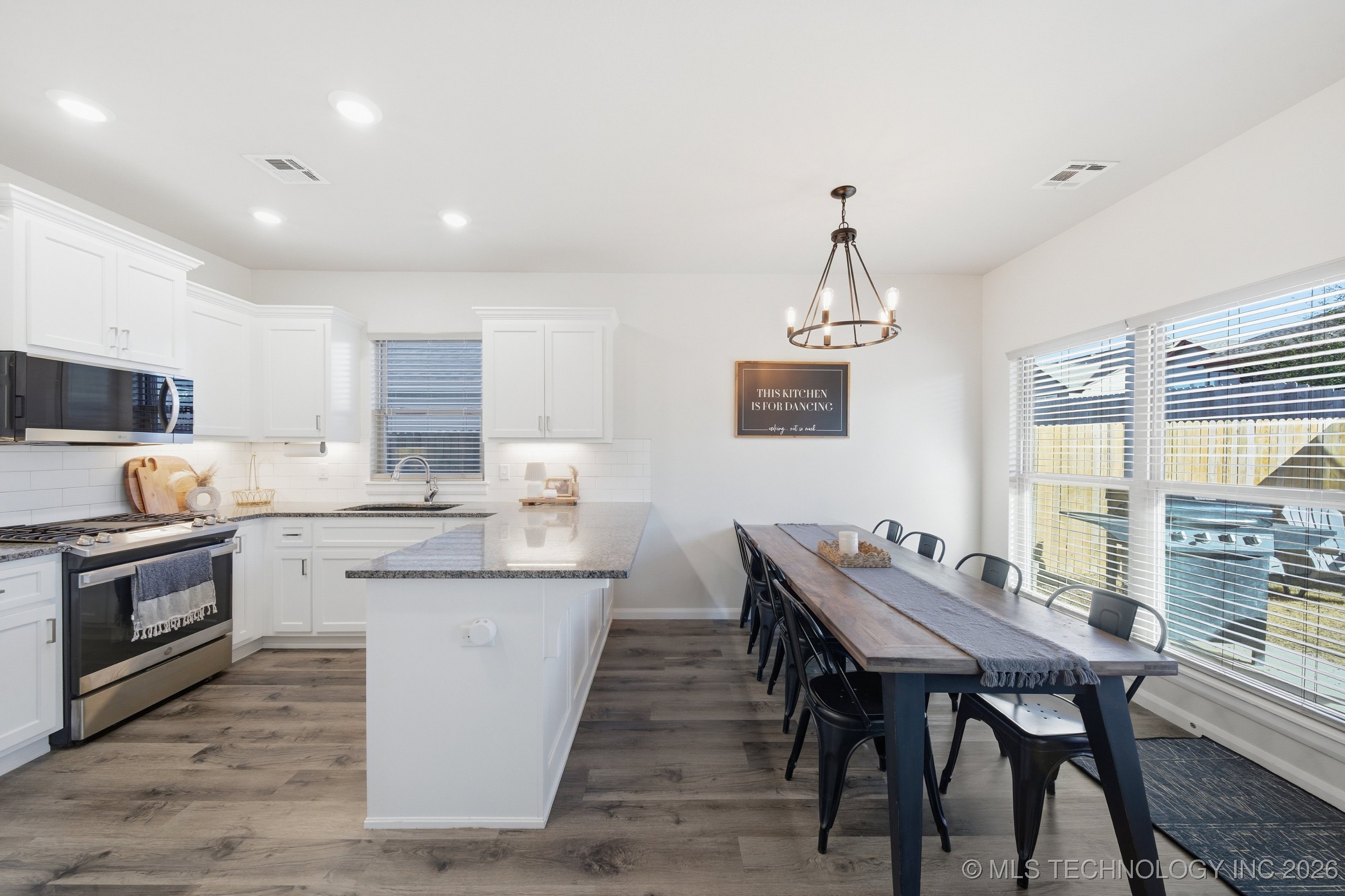 215 W 52nd Street Sand Springs OK 74063