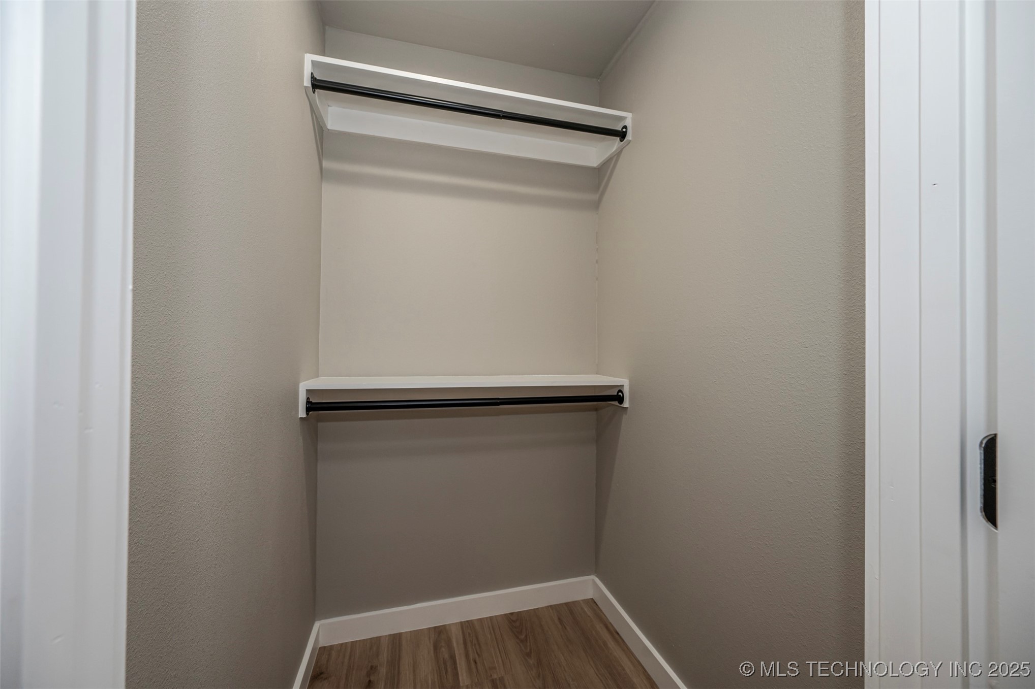 504 E Paul Allen OK 74825