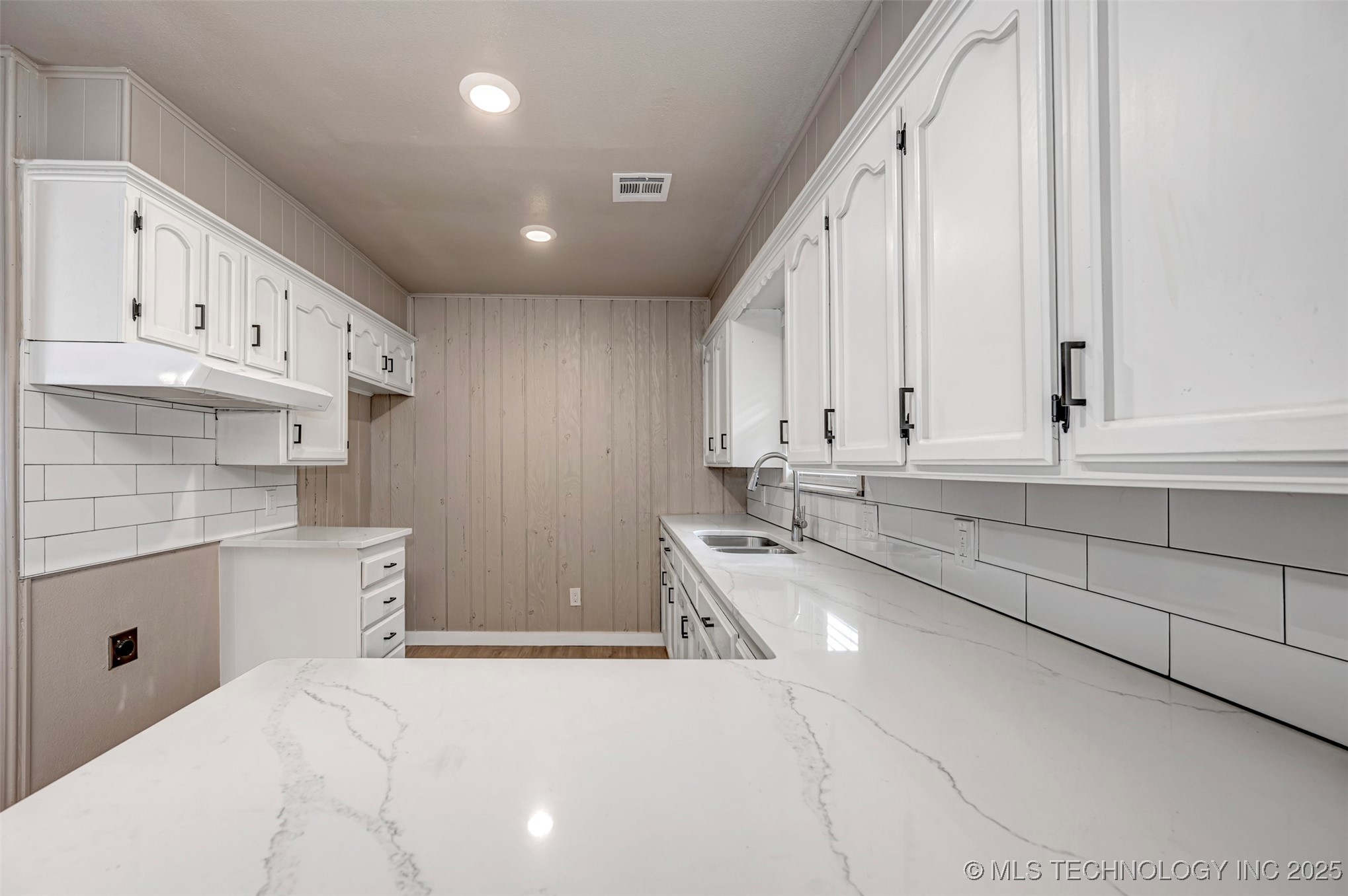 504 E Paul Allen OK 74825