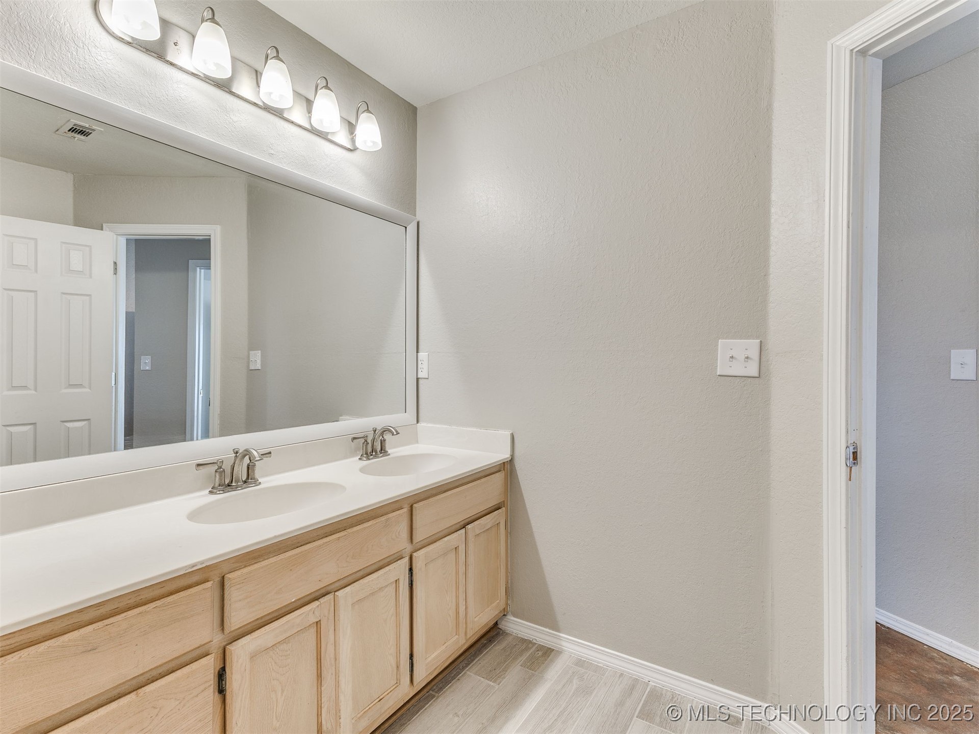 118 E 48th Street Sand Springs OK 74063