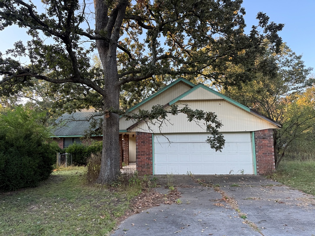 1882 Oak Knoll Drive Sperry OK 74073