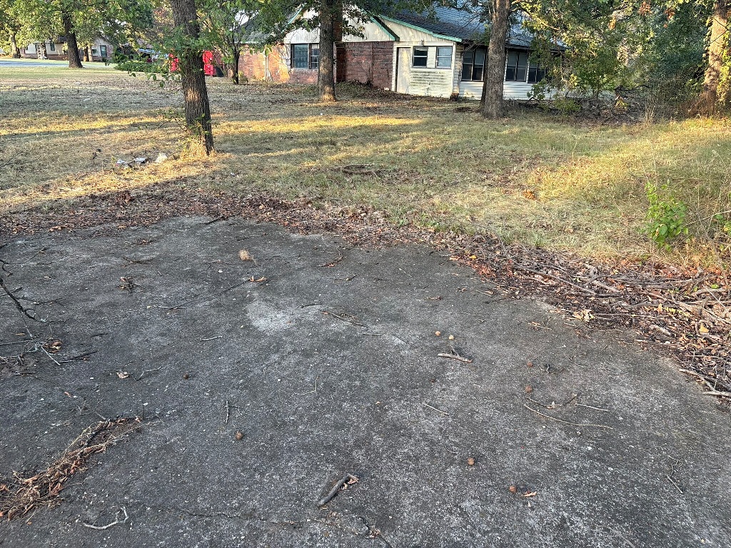 1882 Oak Knoll Drive Sperry OK 74073