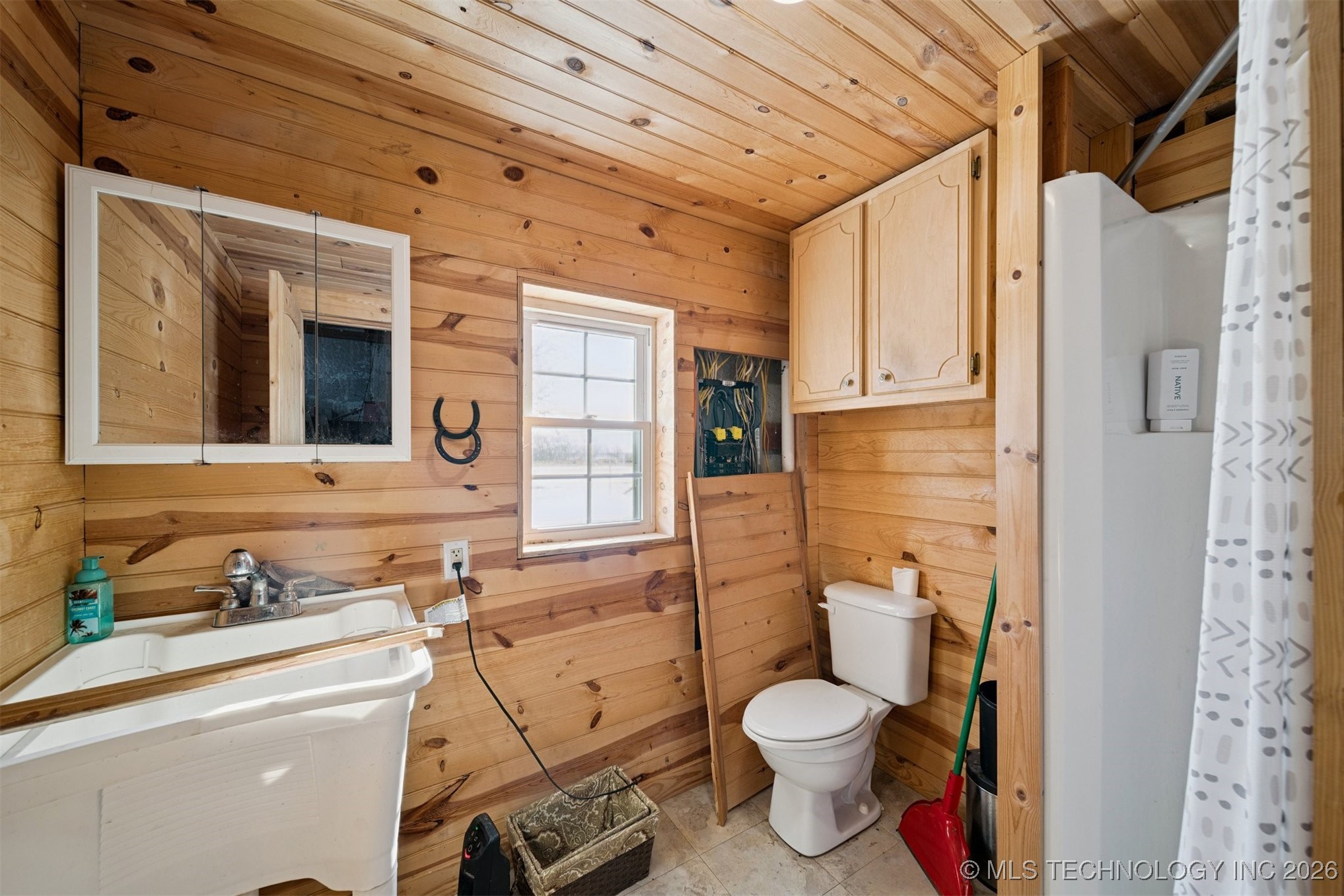 11815 E 255 Road Nowata OK 74048