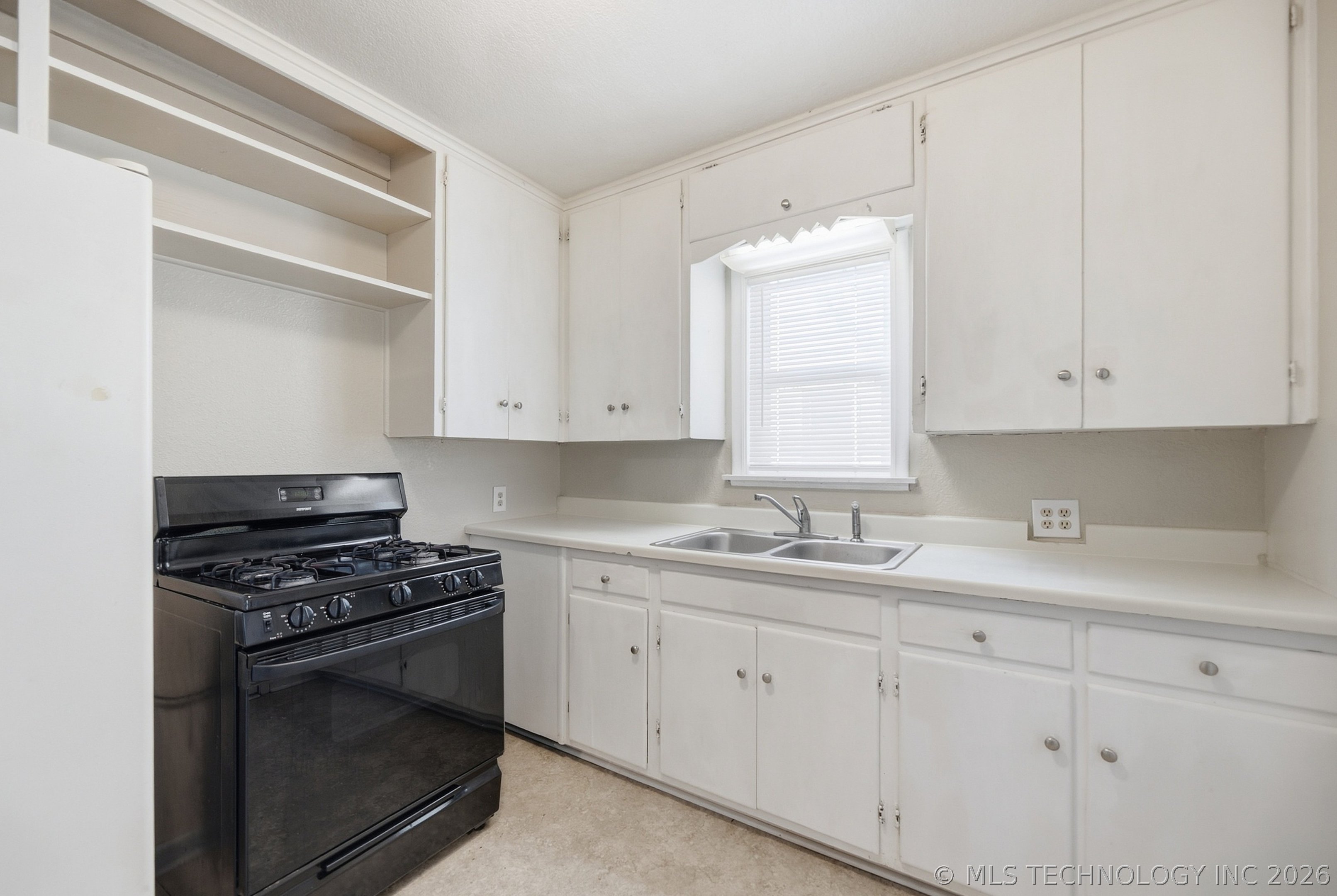 5951 E King Place Tulsa OK 74115