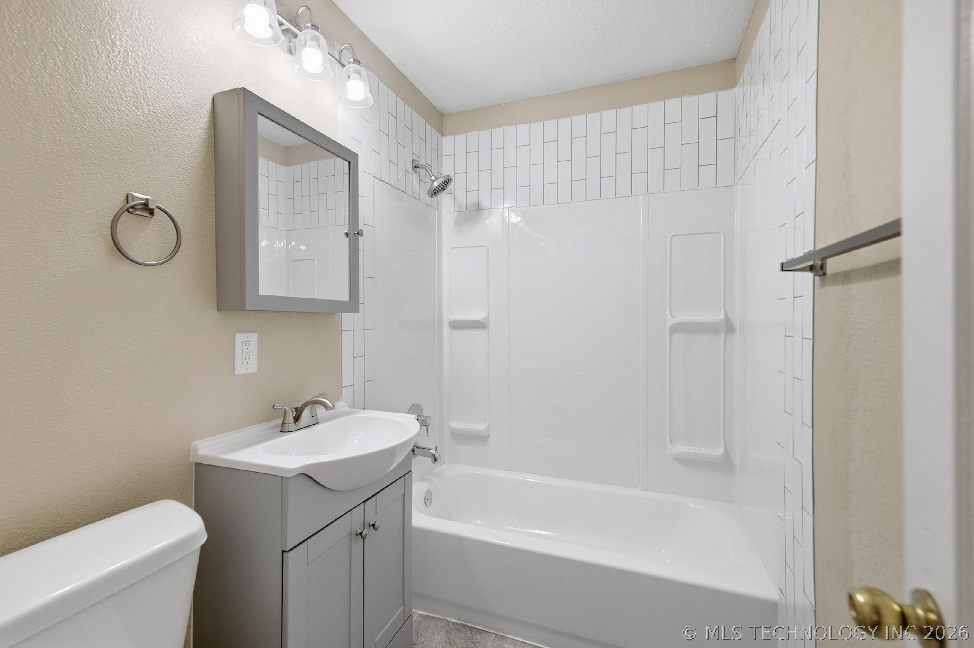 5951 E King Place Tulsa OK 74115