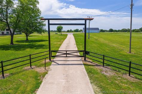 139172 State Highway 82 Tahlequah OK 74464