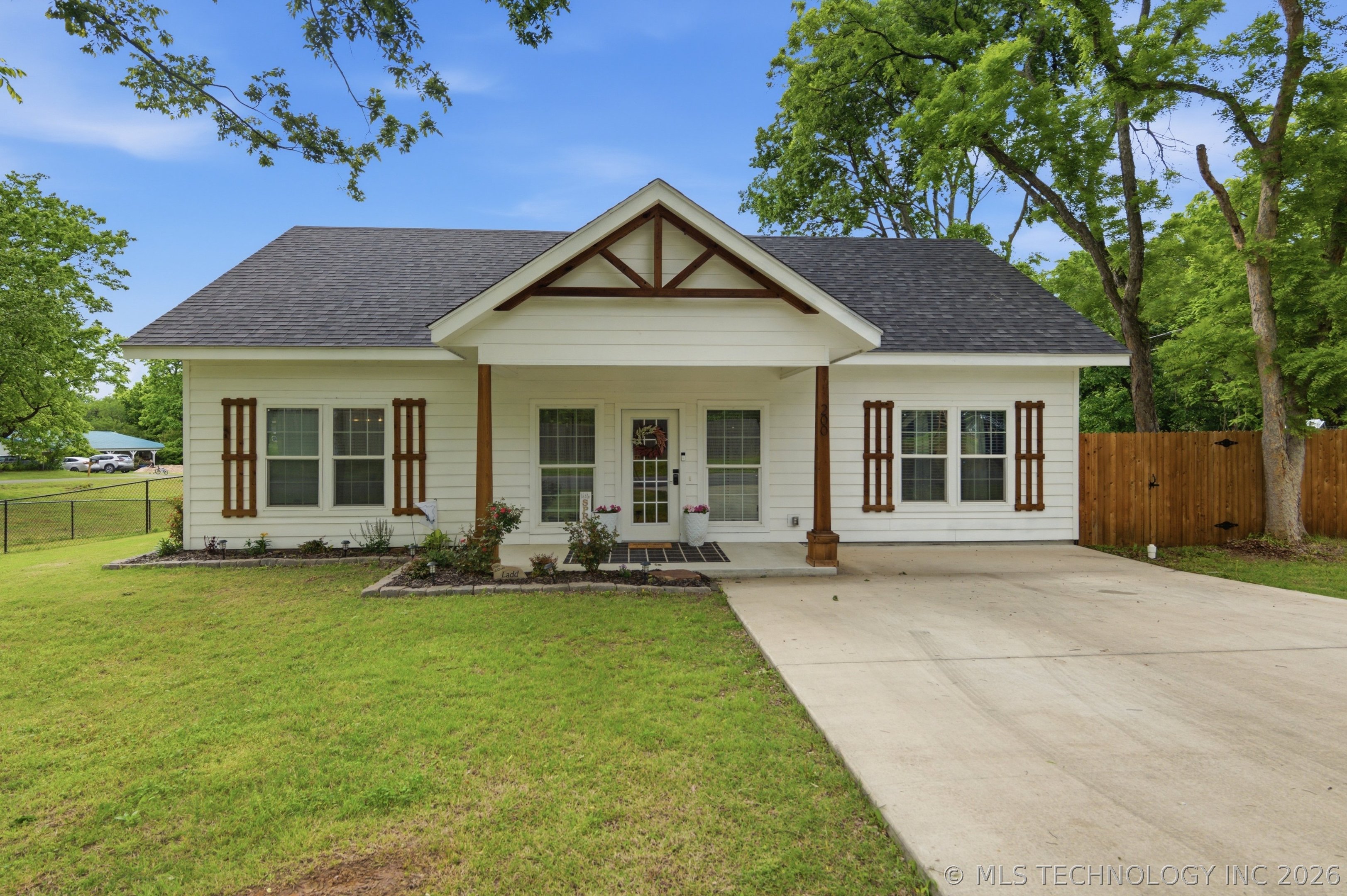 200 Bois D'arc Avenue Fort Gibson OK 74434