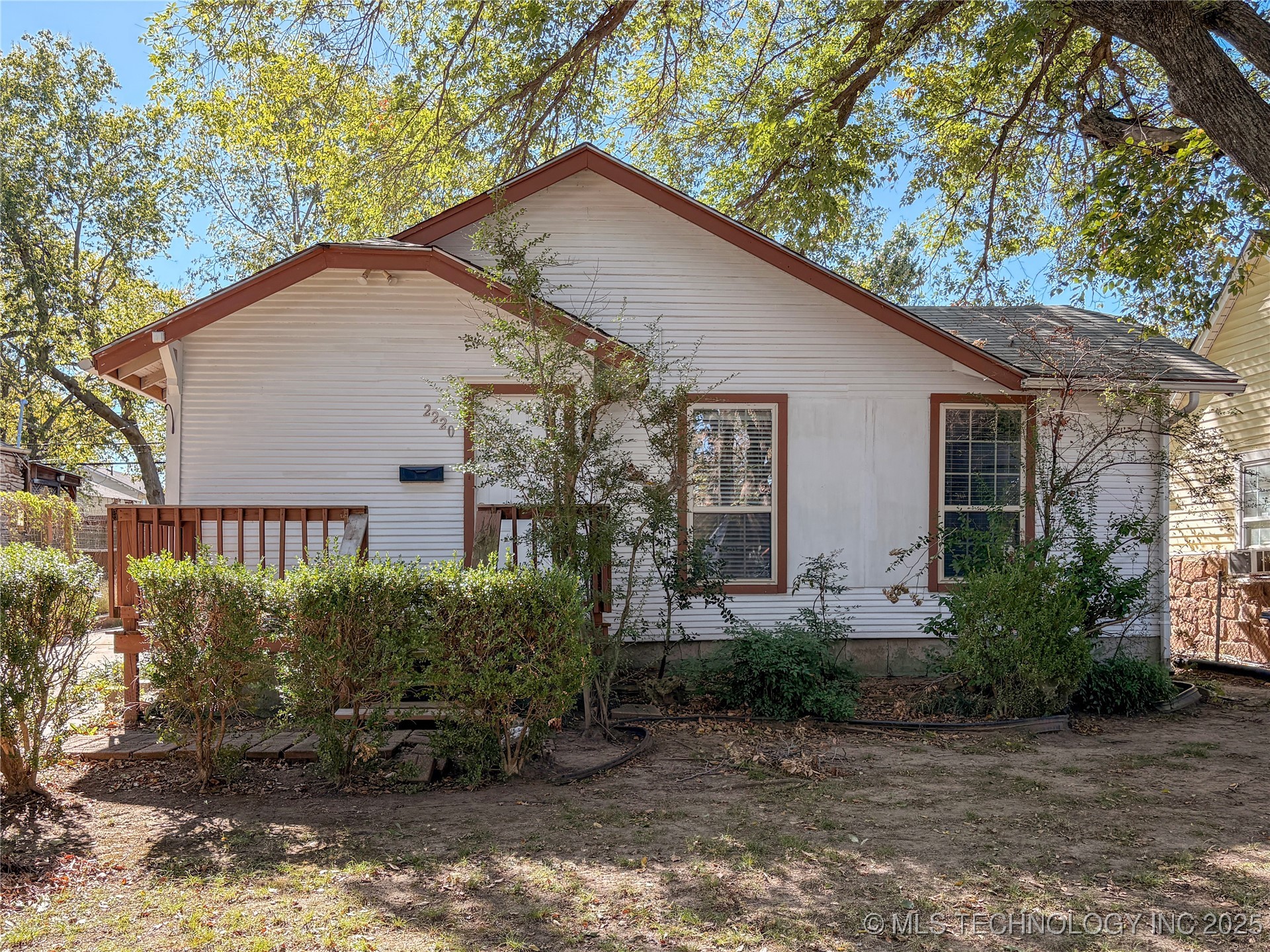 2220 W 40th Street Tulsa OK 74107