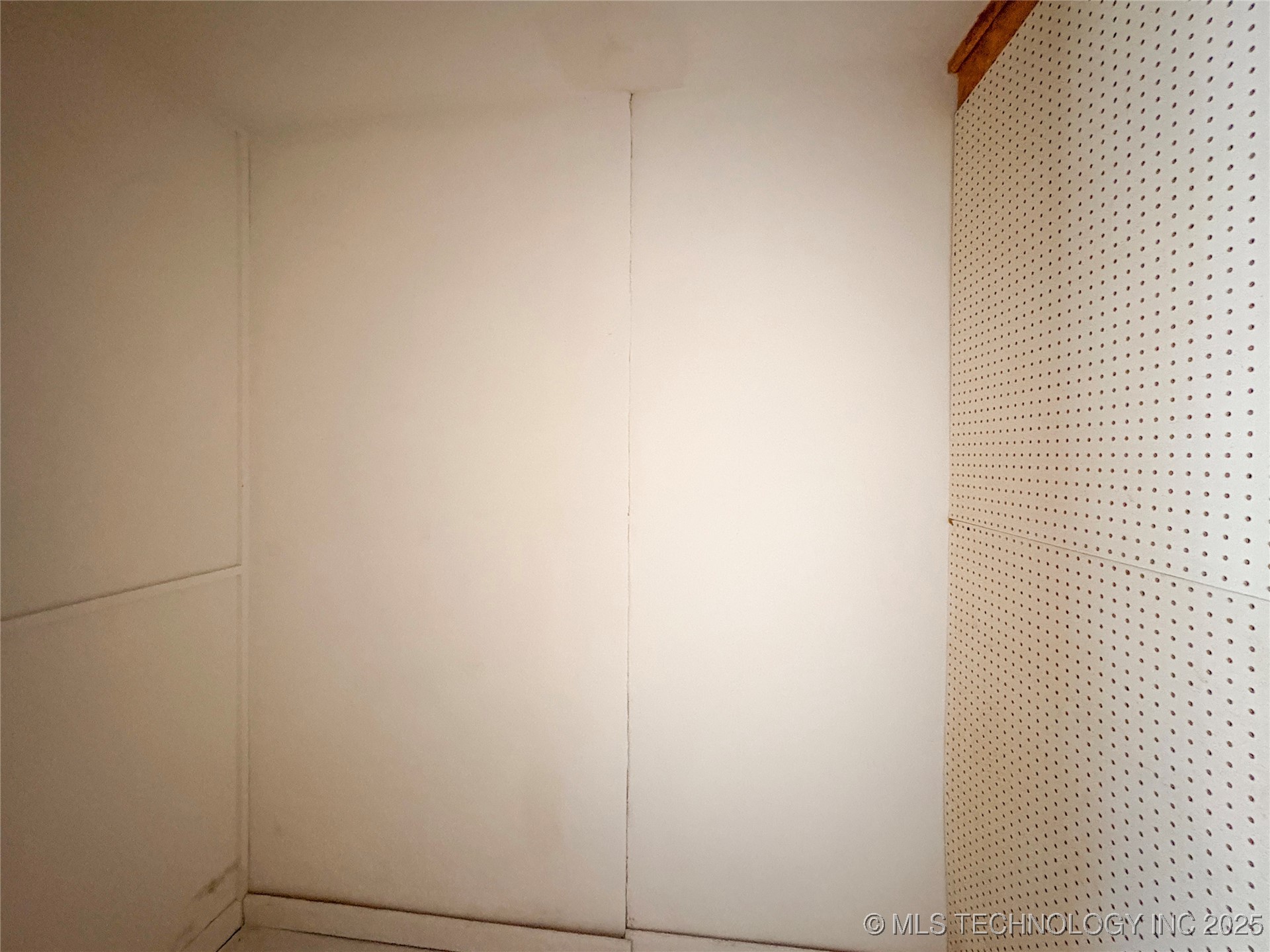 2220 W 40th Street Tulsa OK 74107