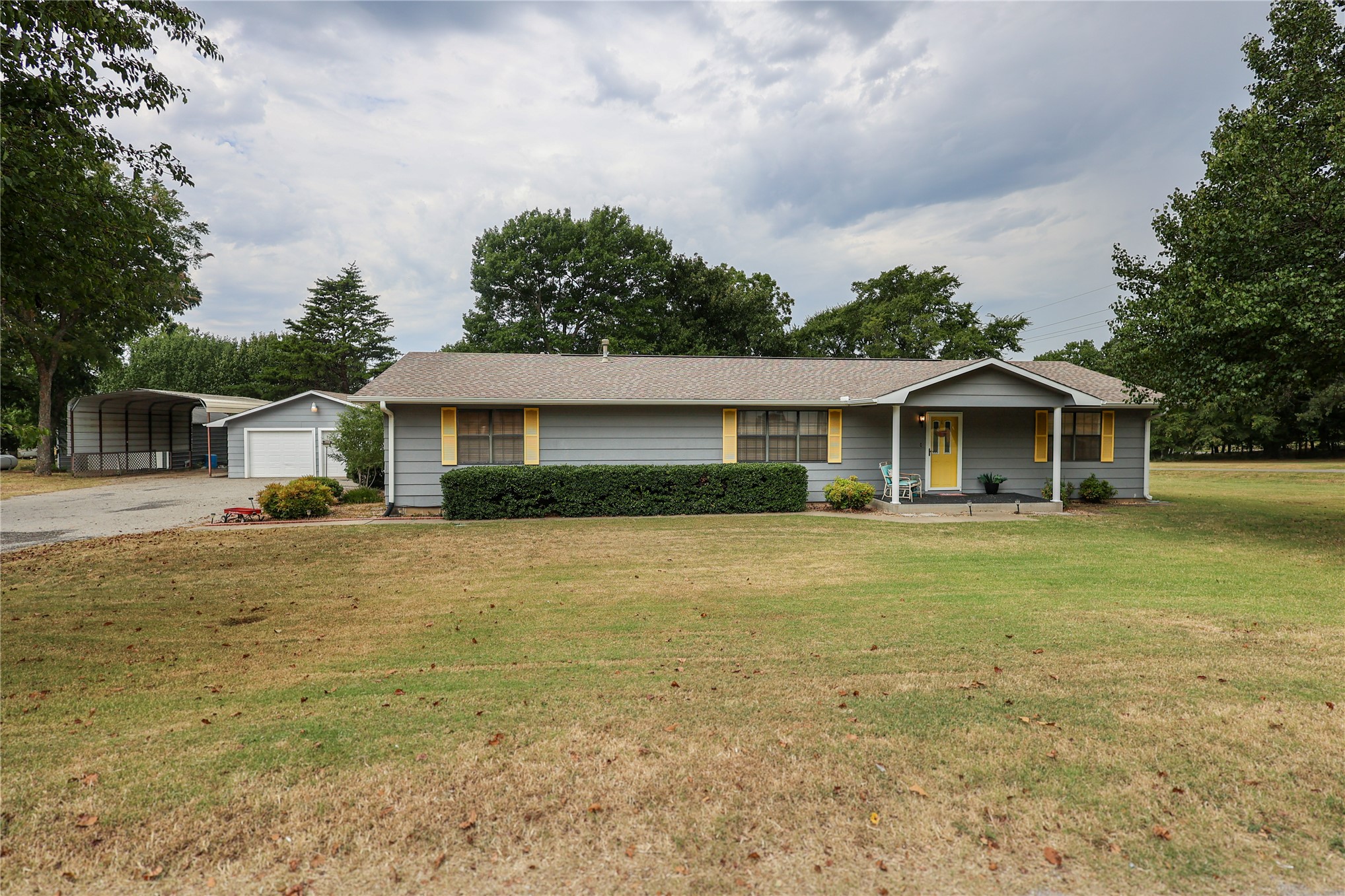 2030 Castle Rock Drive Sulphur OK 73086