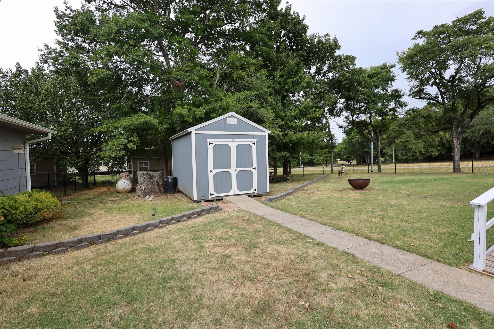 2030 Castle Rock Drive Sulphur OK 73086