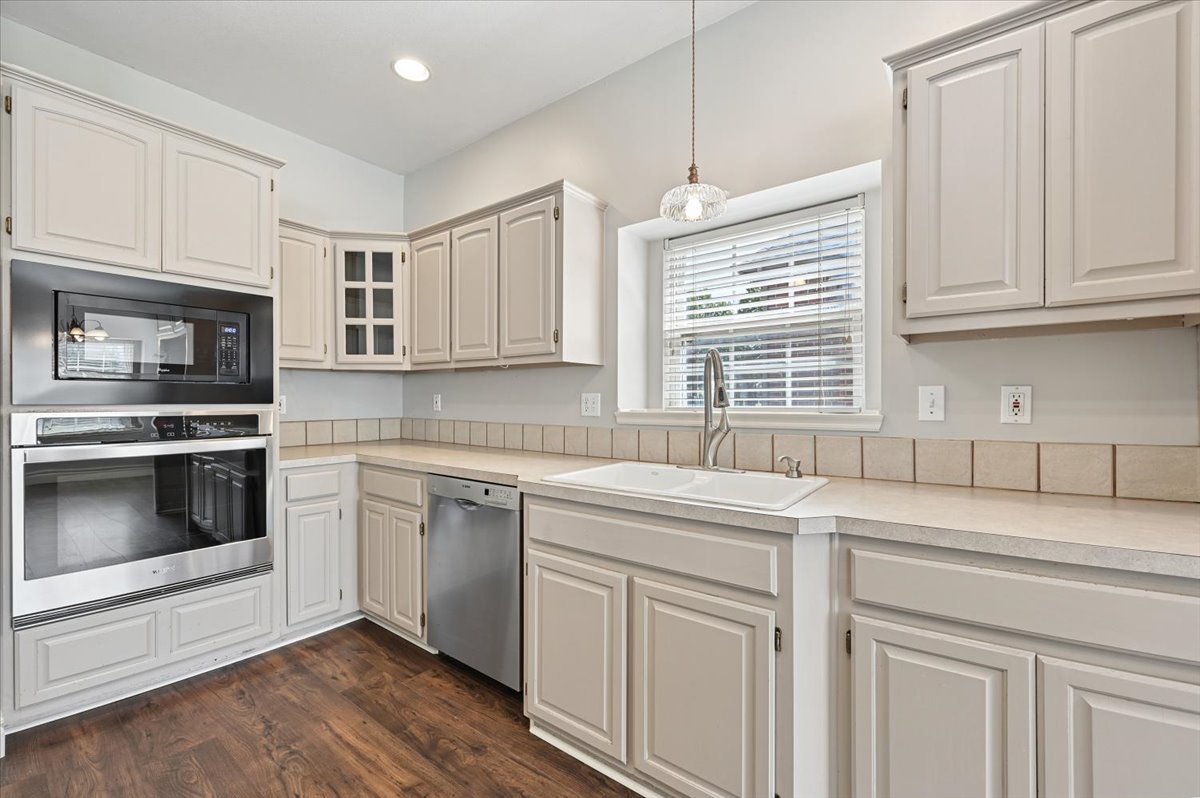 9822 E 83rd Place Tulsa OK 74133