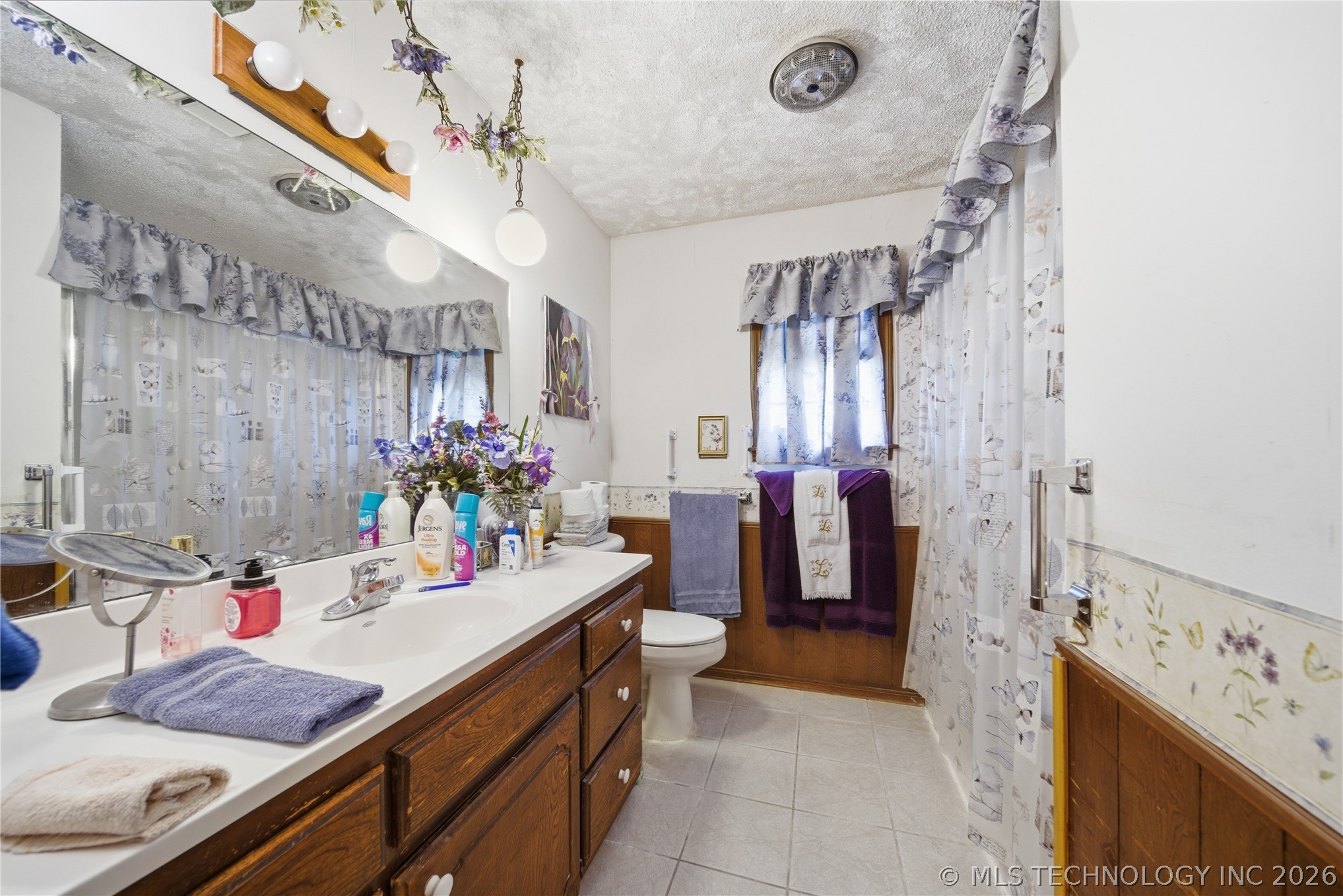 1318 E Fairview Avenue Nowata OK 74048