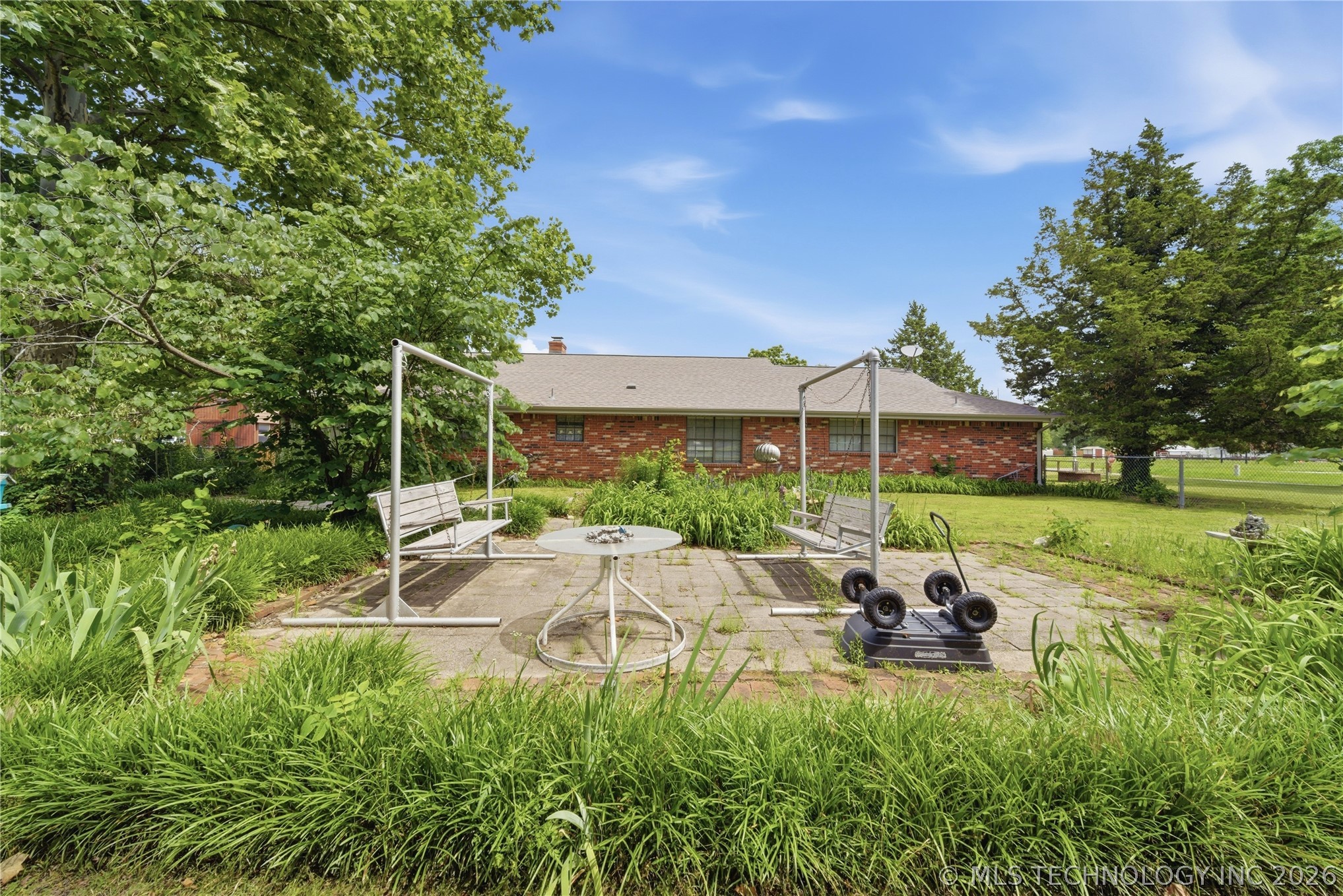 1318 E Fairview Avenue Nowata OK 74048