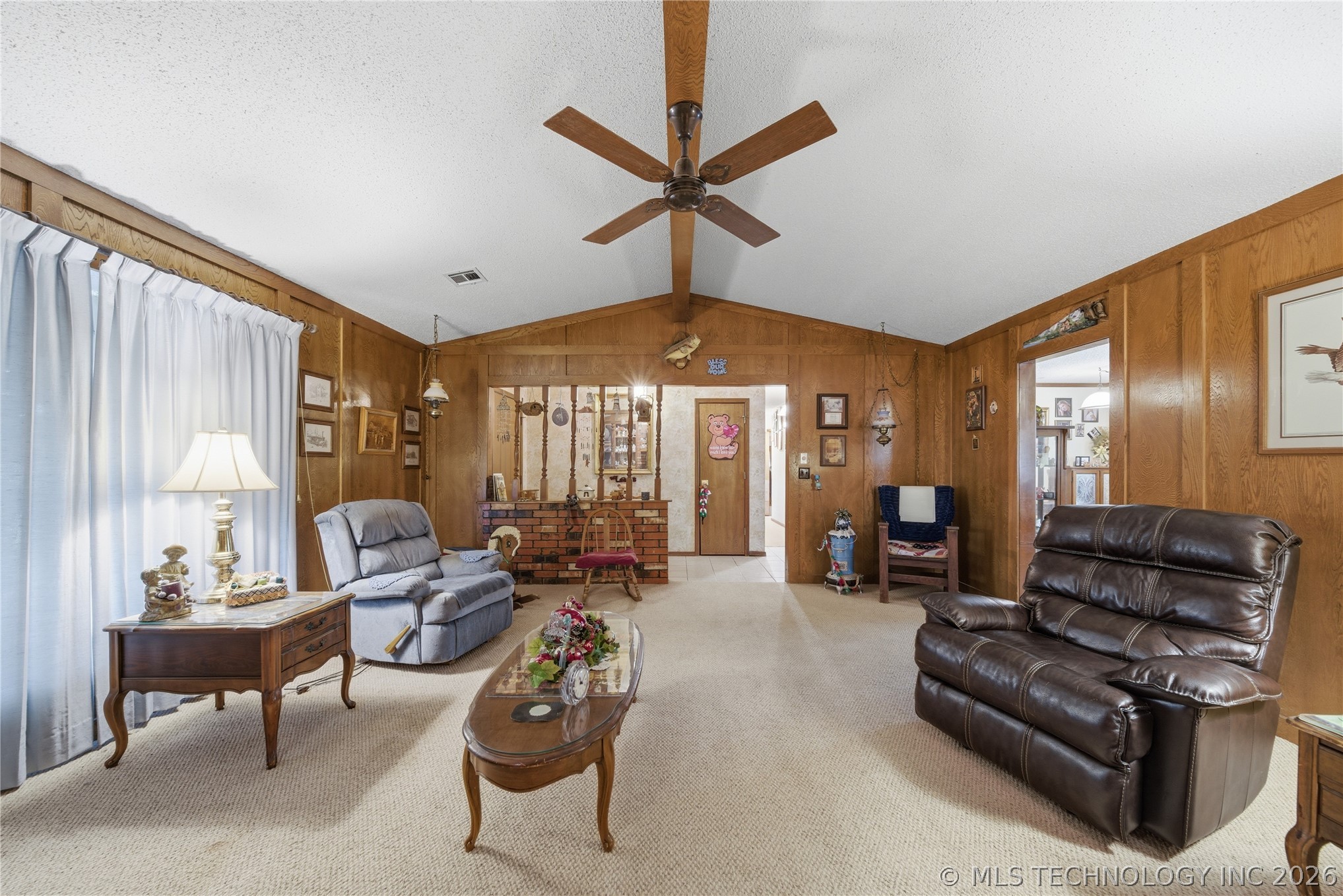 1318 E Fairview Avenue Nowata OK 74048