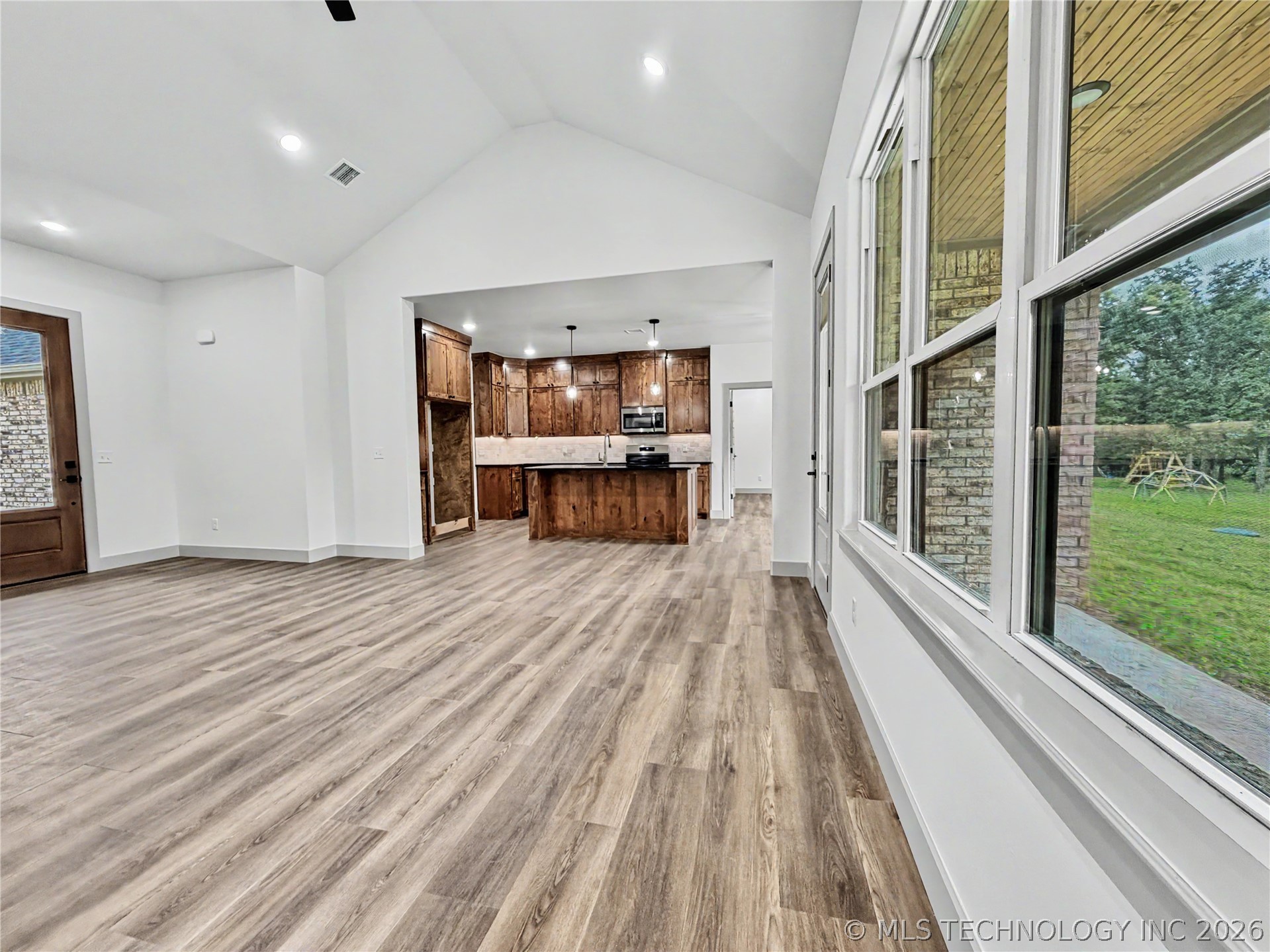 16399 N 573 Road Tahlequah OK 74464