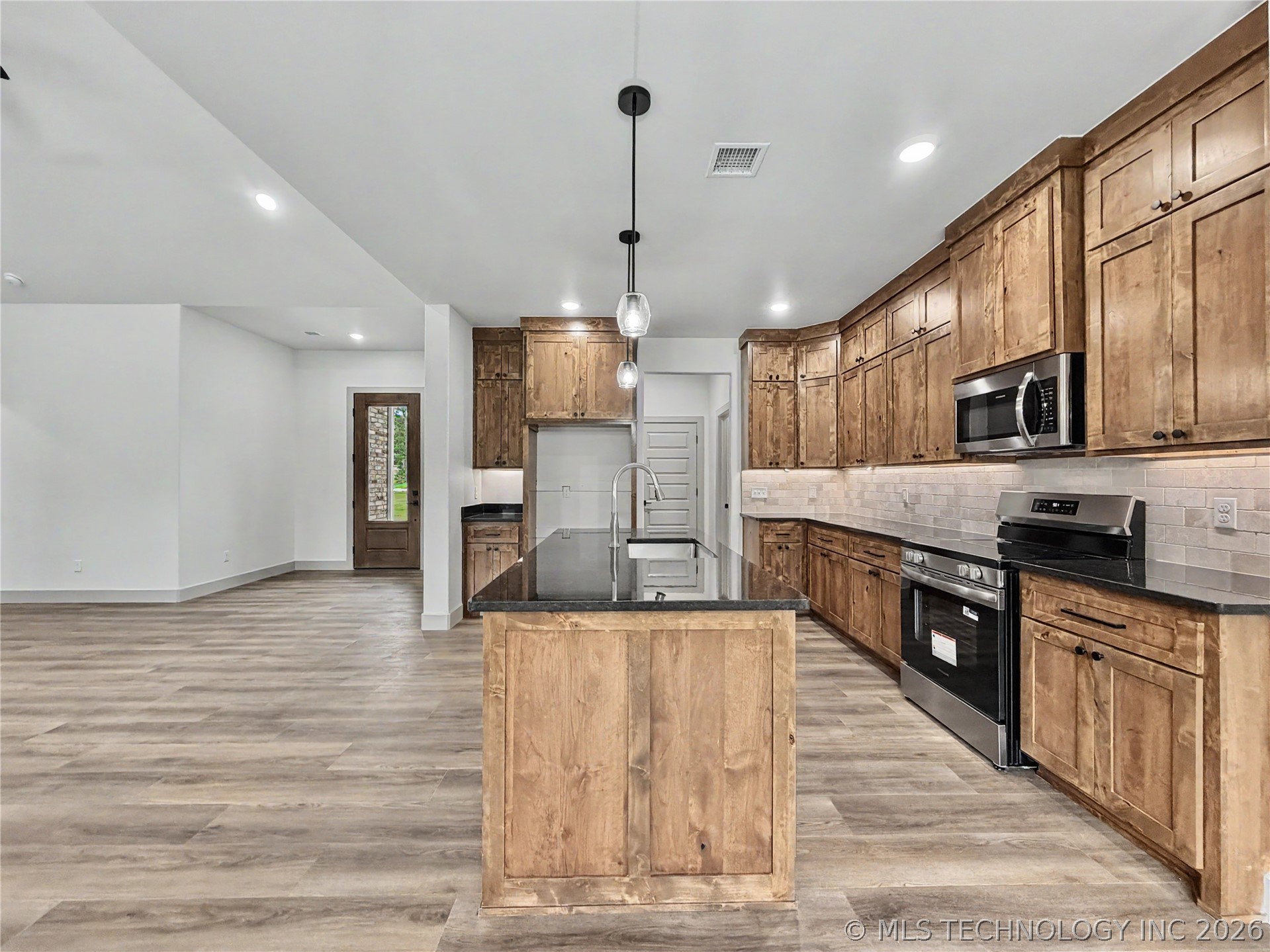 16399 N 573 Road Tahlequah OK 74464