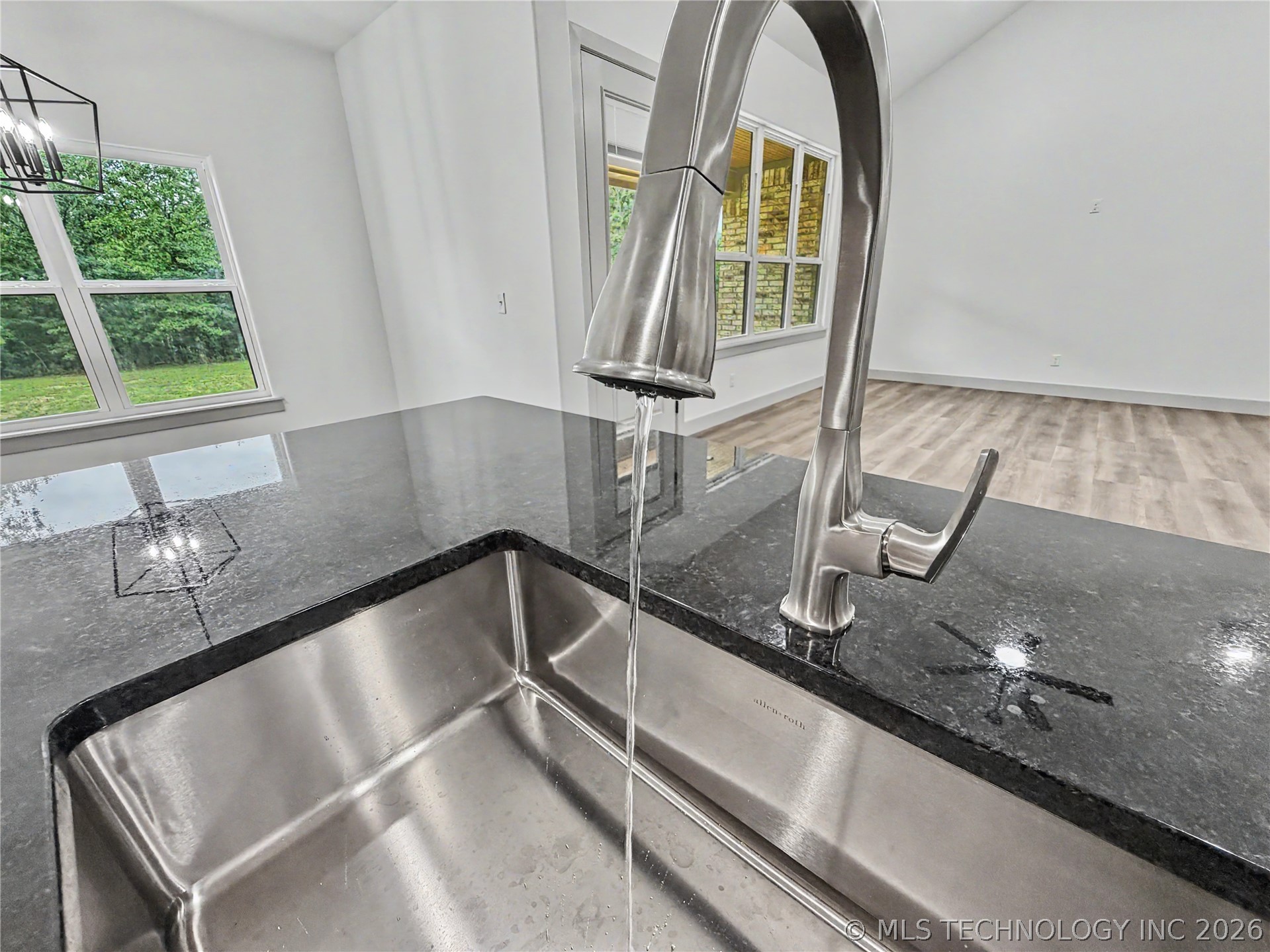 16399 N 573 Road Tahlequah OK 74464