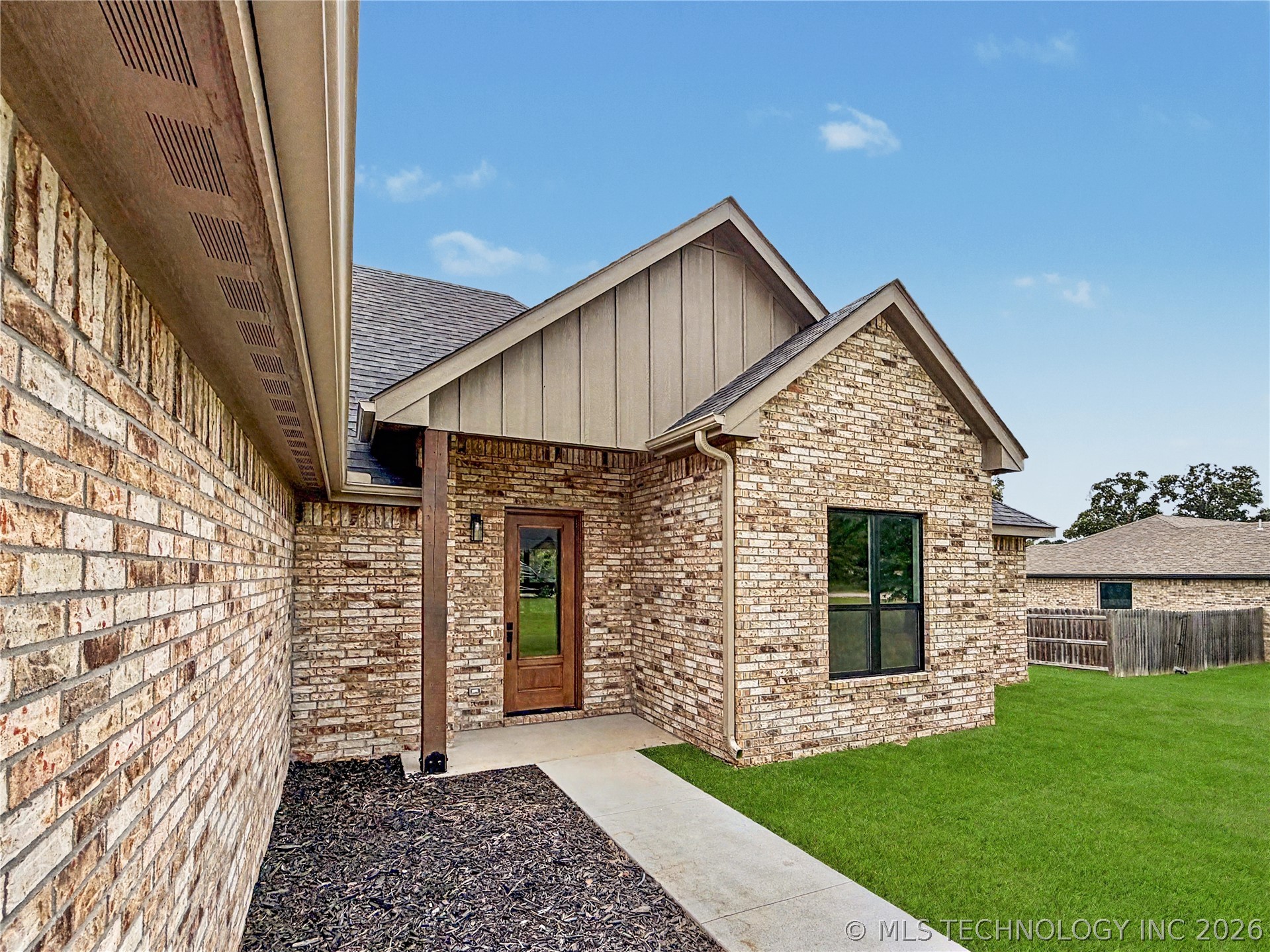 16399 N 573 Road Tahlequah OK 74464