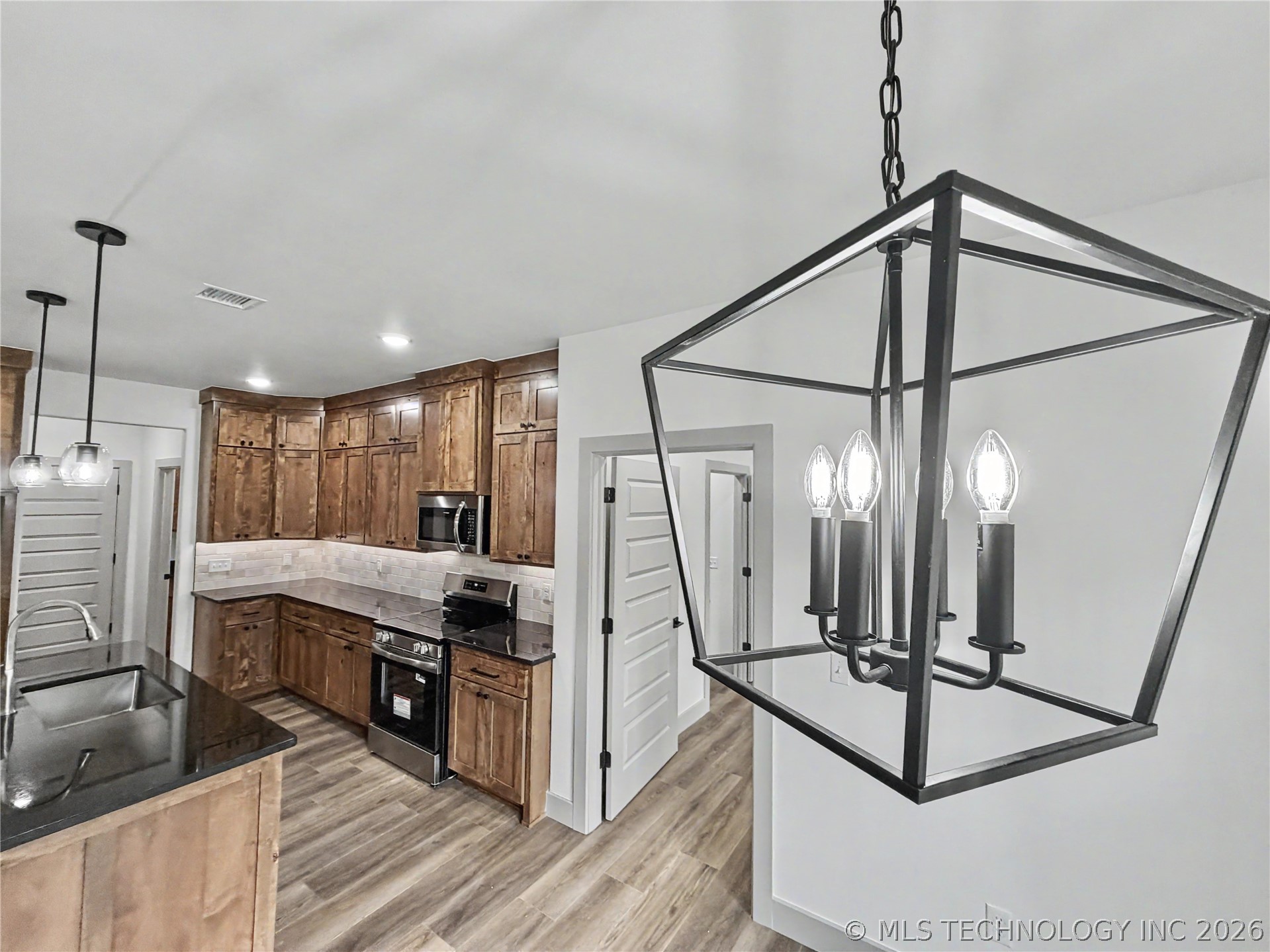 16399 N 573 Road Tahlequah OK 74464