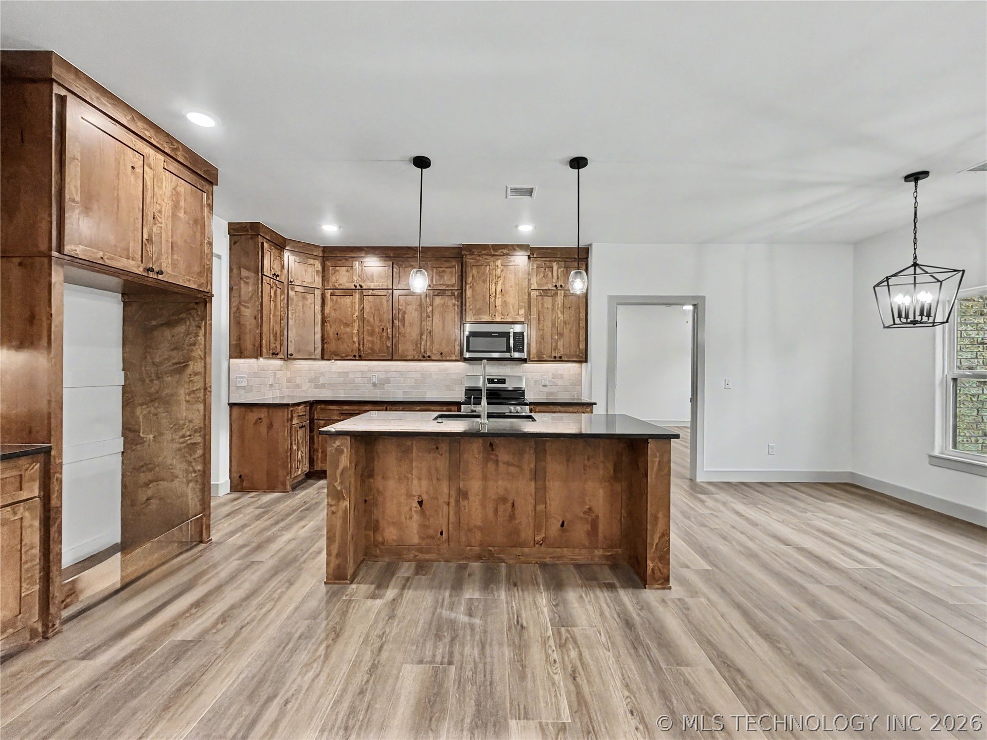 16399 N 573 Road Tahlequah OK 74464