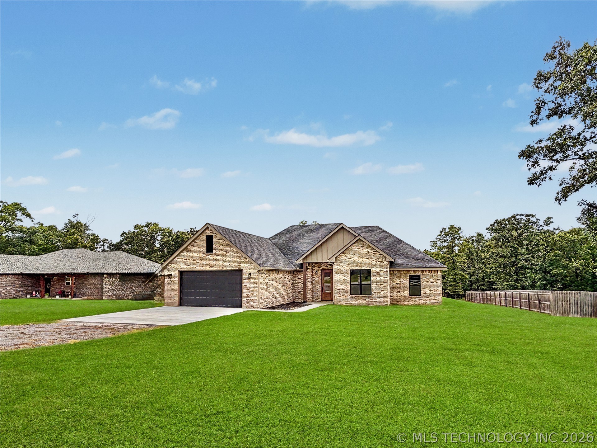 16399 N 573 Road Tahlequah OK 74464