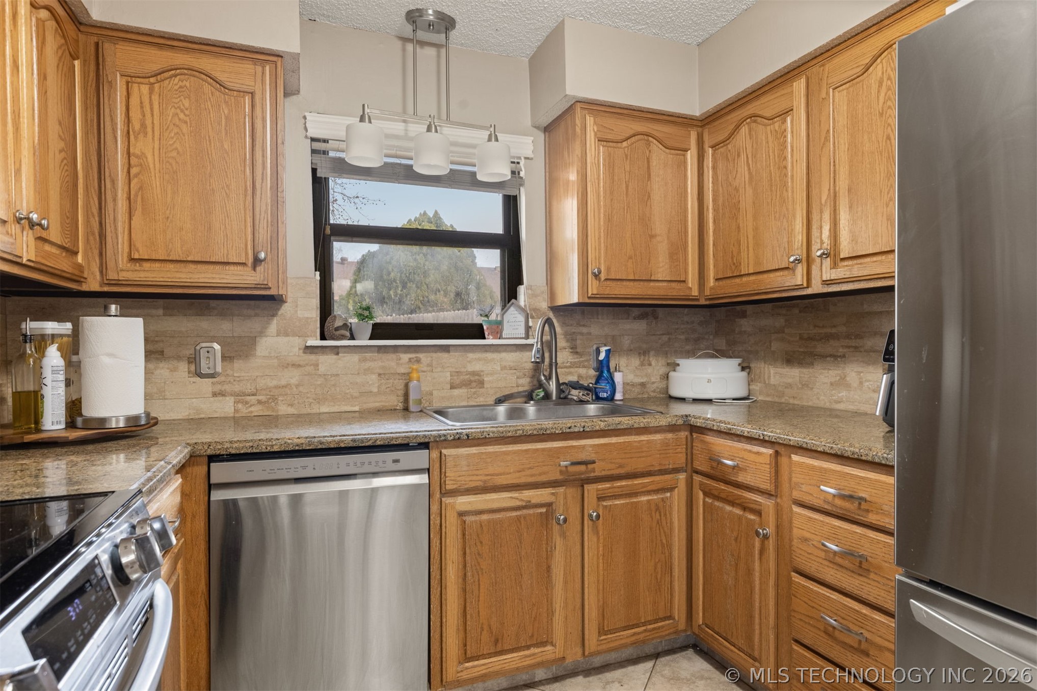 8209 S College Place Tulsa OK 74137