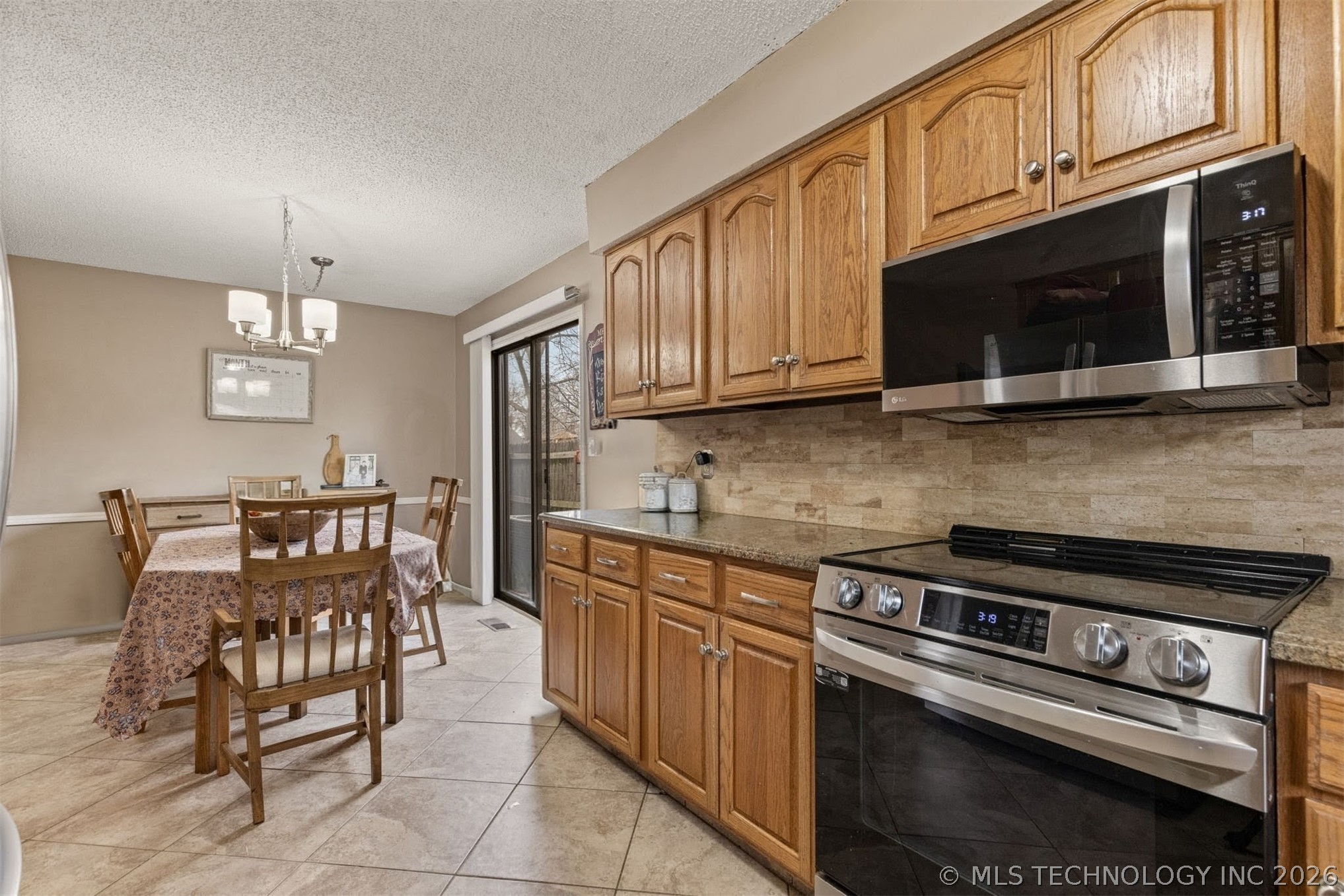 8209 S College Place Tulsa OK 74137