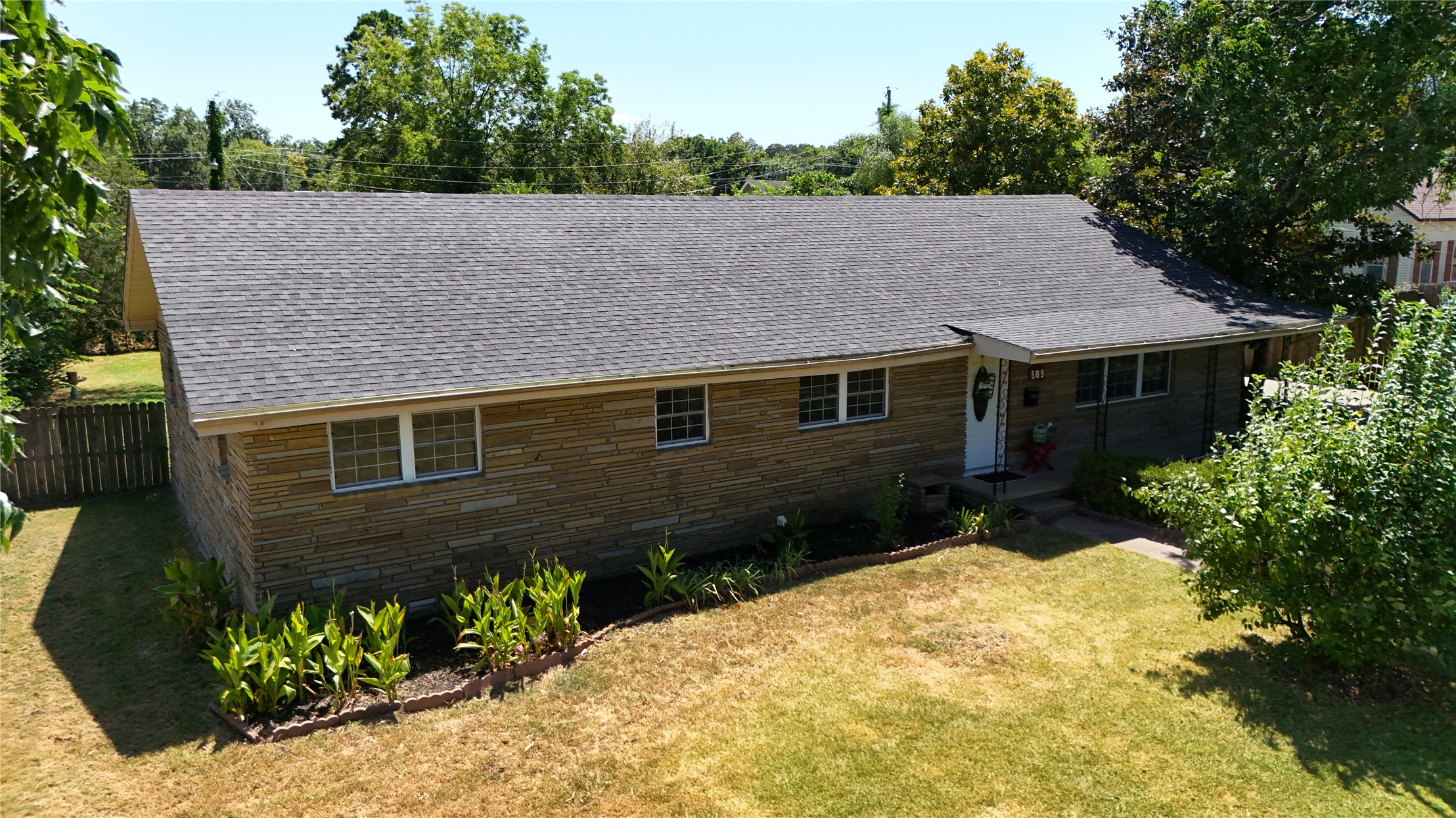 509 Sunset Strip Eufaula OK 74432