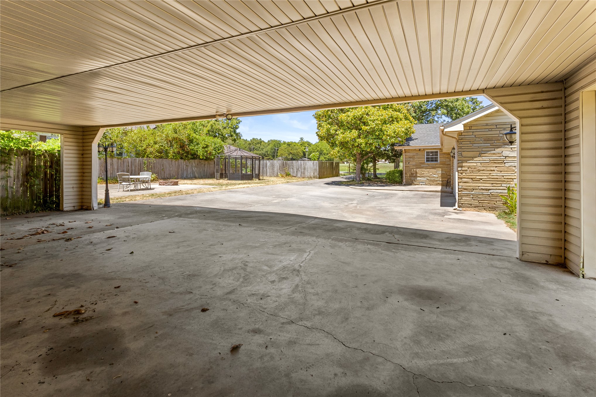 509 Sunset Strip Eufaula OK 74432