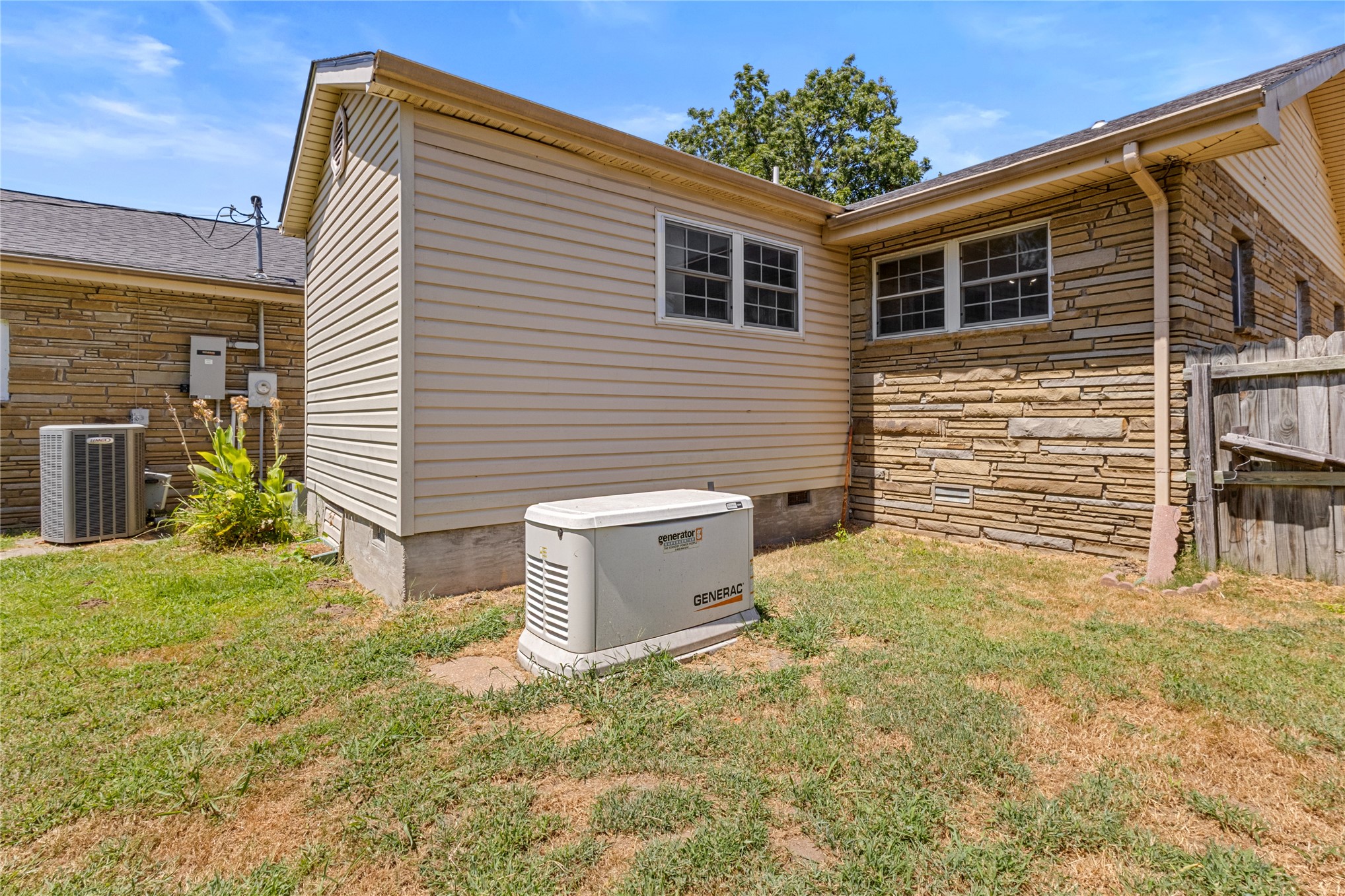 509 Sunset Strip Eufaula OK 74432