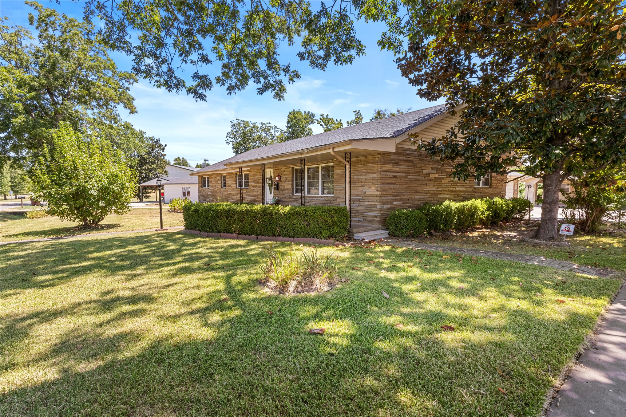 509 Sunset Strip Eufaula OK 74432
