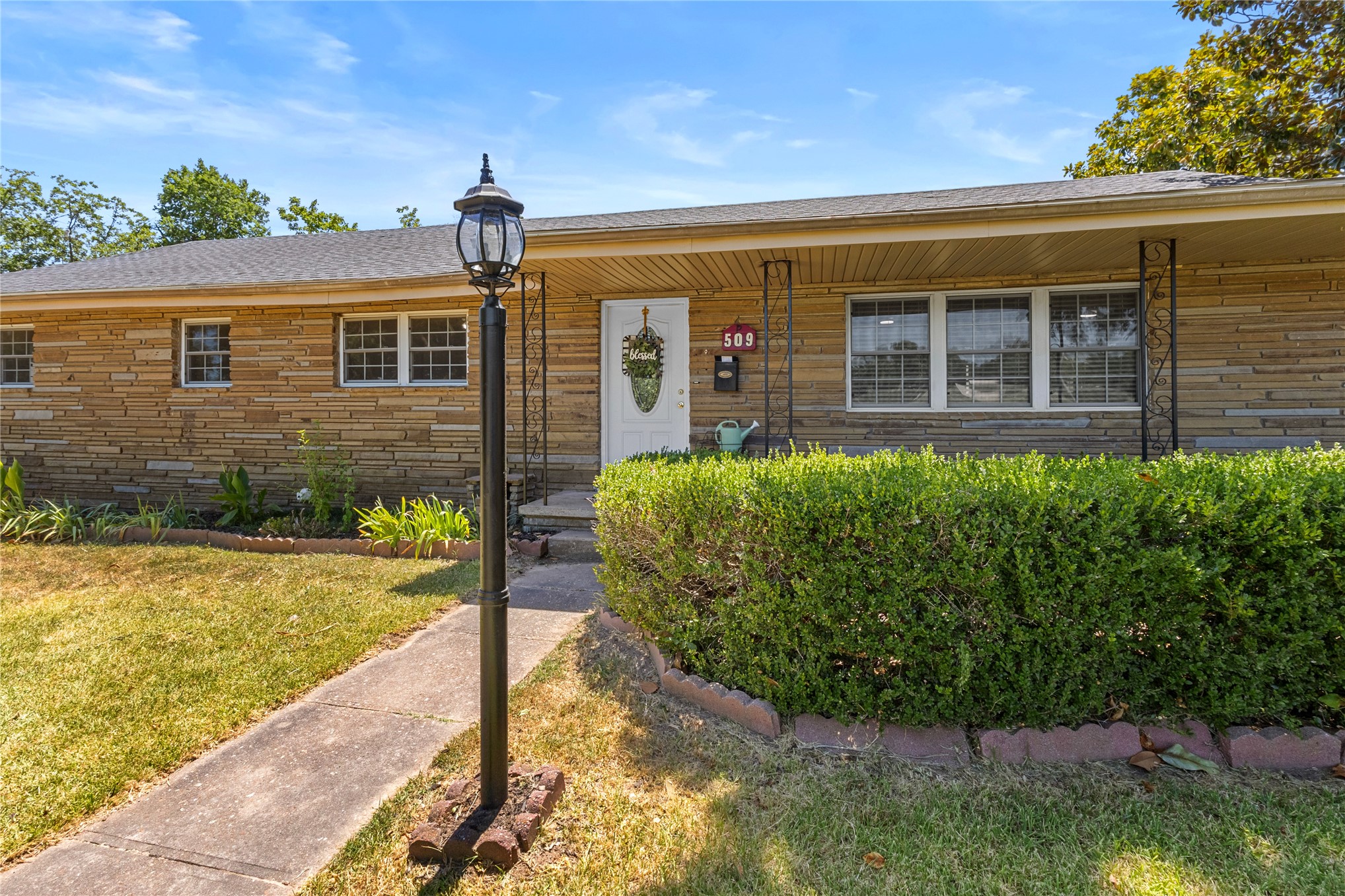 509 Sunset Strip Eufaula OK 74432