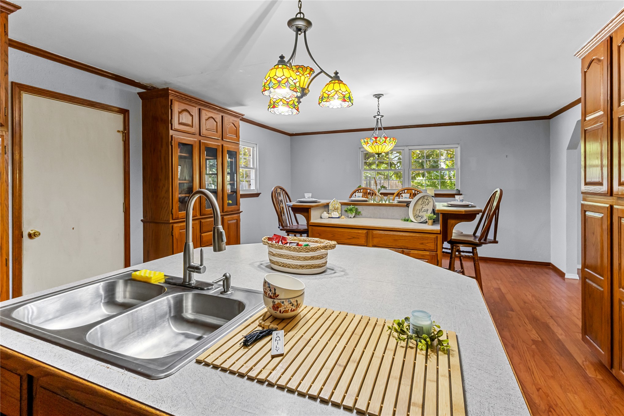 509 Sunset Strip Eufaula OK 74432